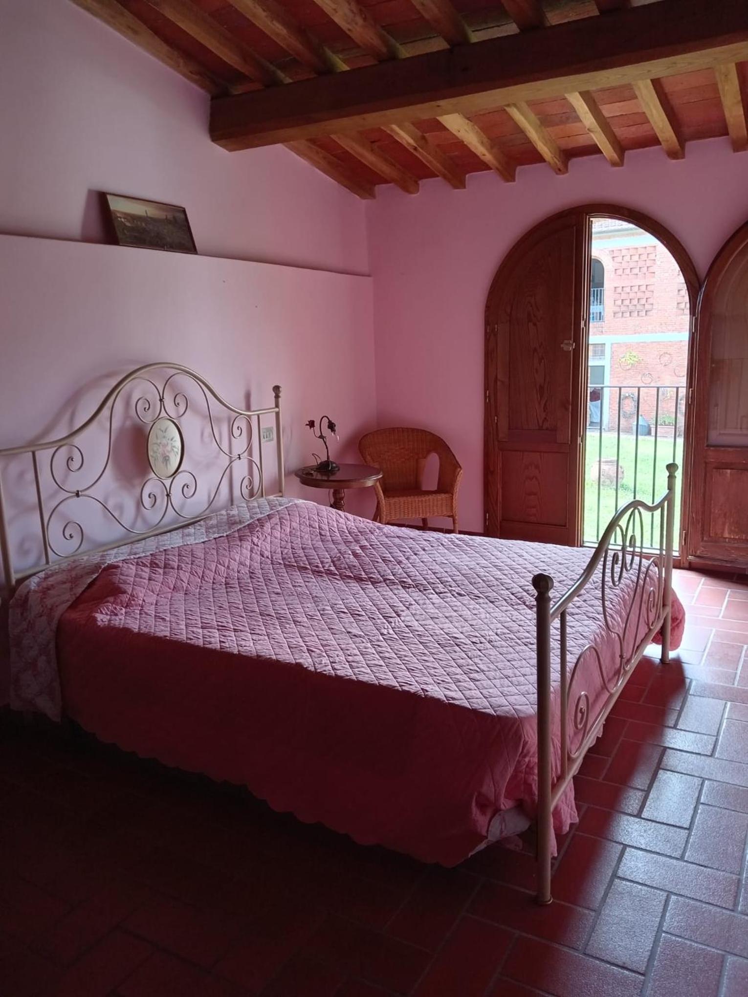Maisonette photo 1