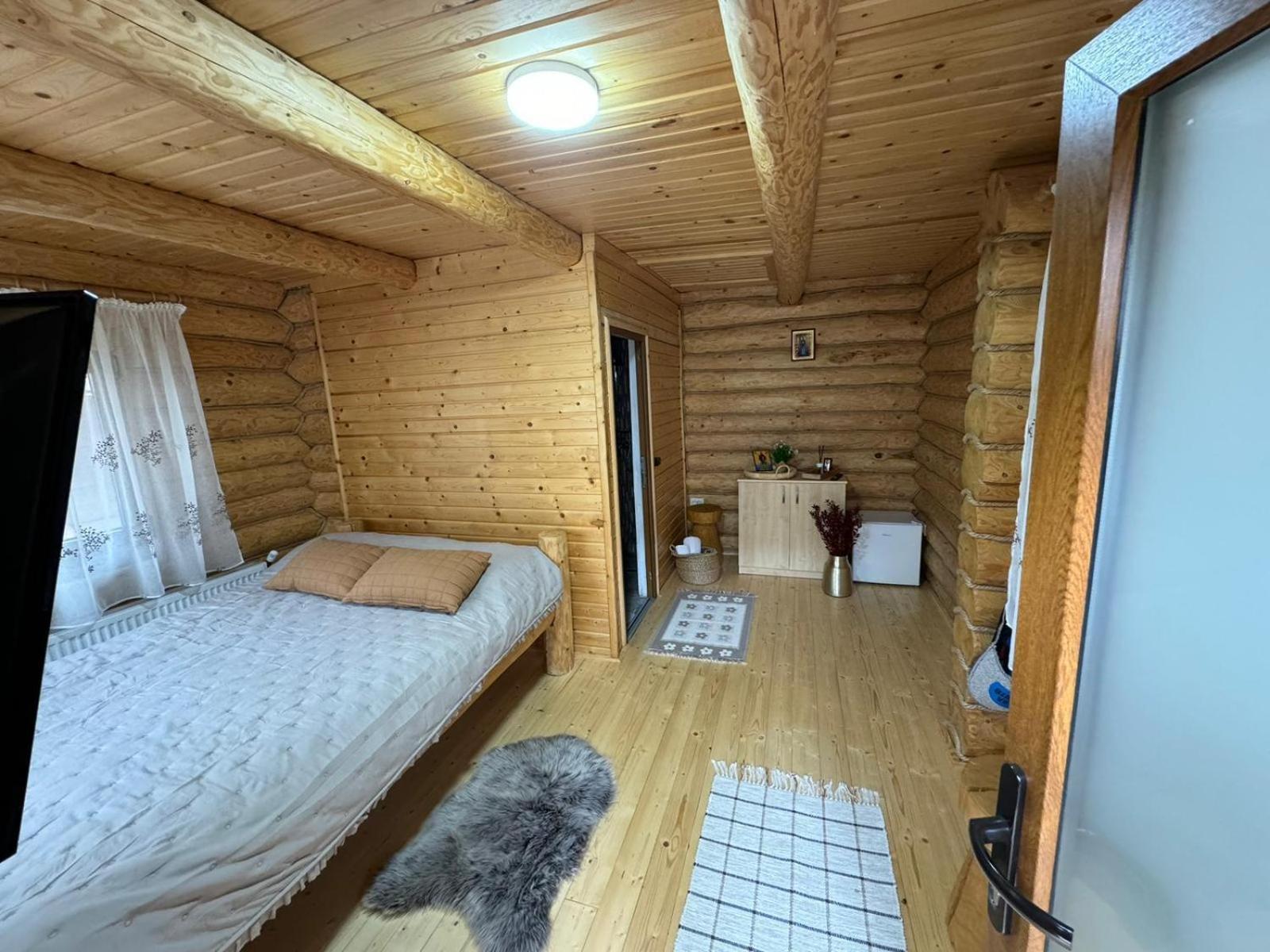One-Bedroom House photo 3