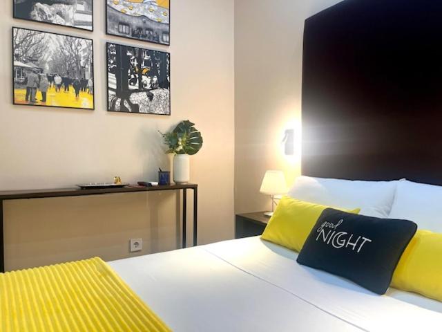 Double Room with Private Bathroom photo 2