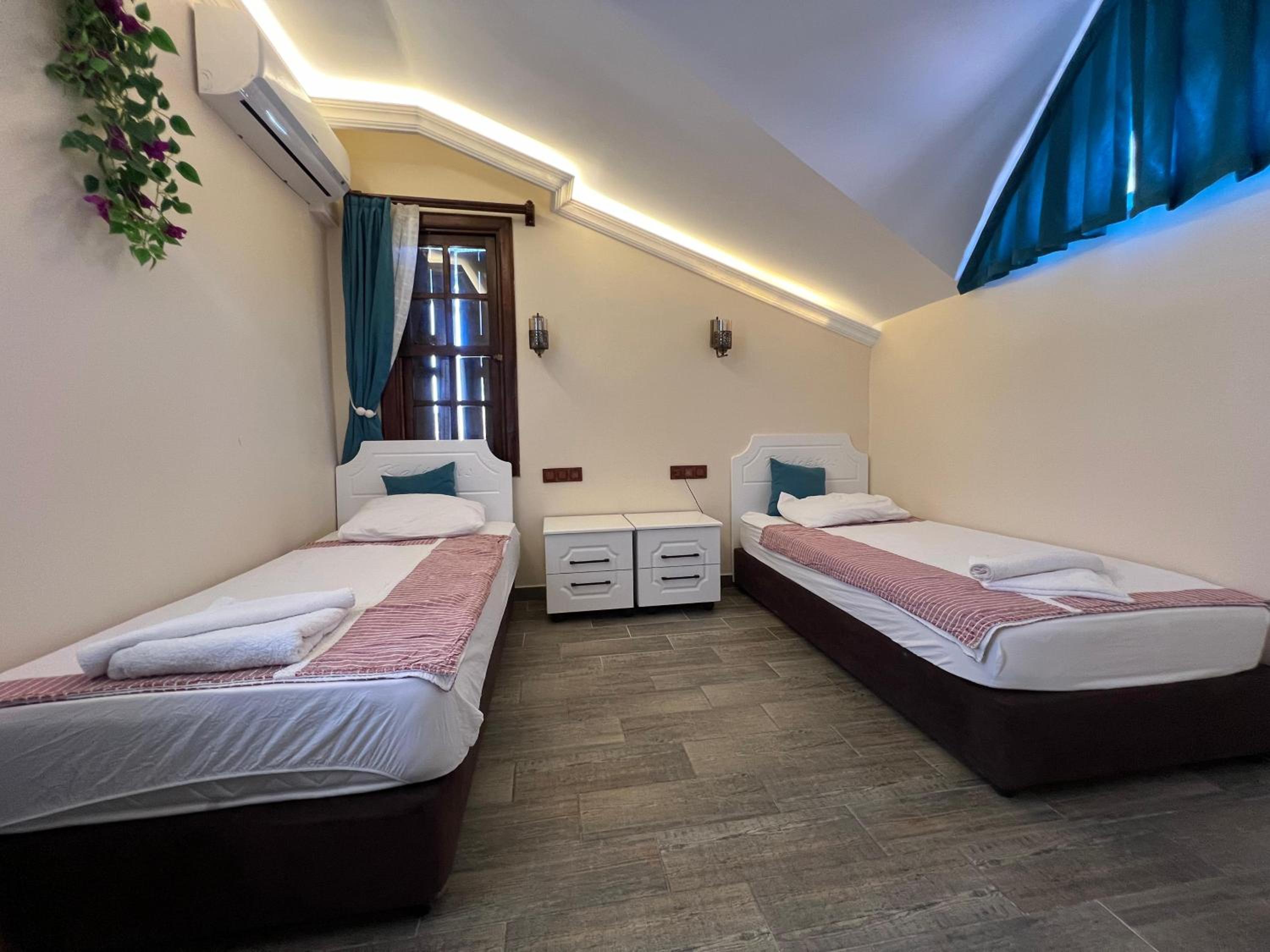 Single Room photo 2