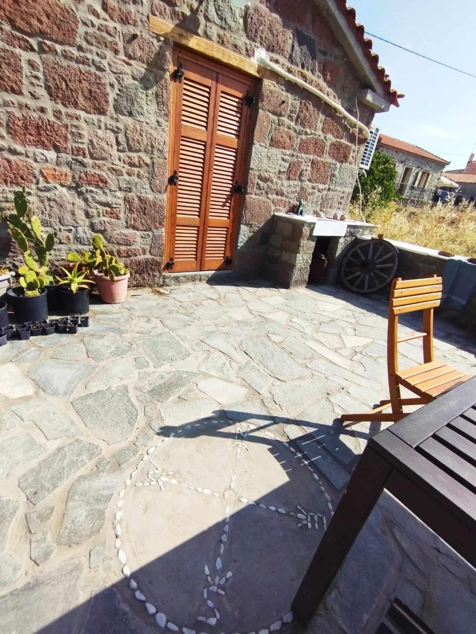 One-Bedroom Apartment With Garden View photo 3