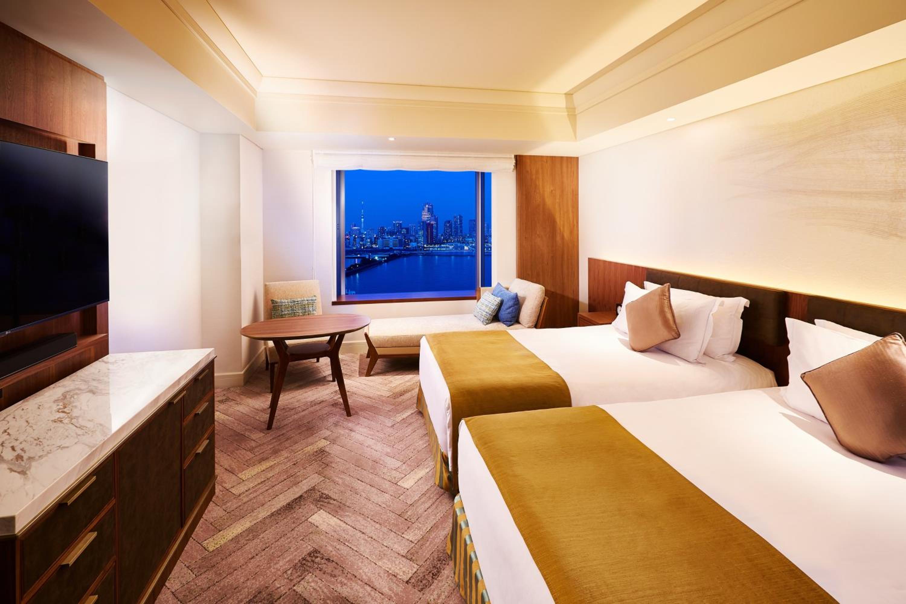 Classic Twin Room with River View
