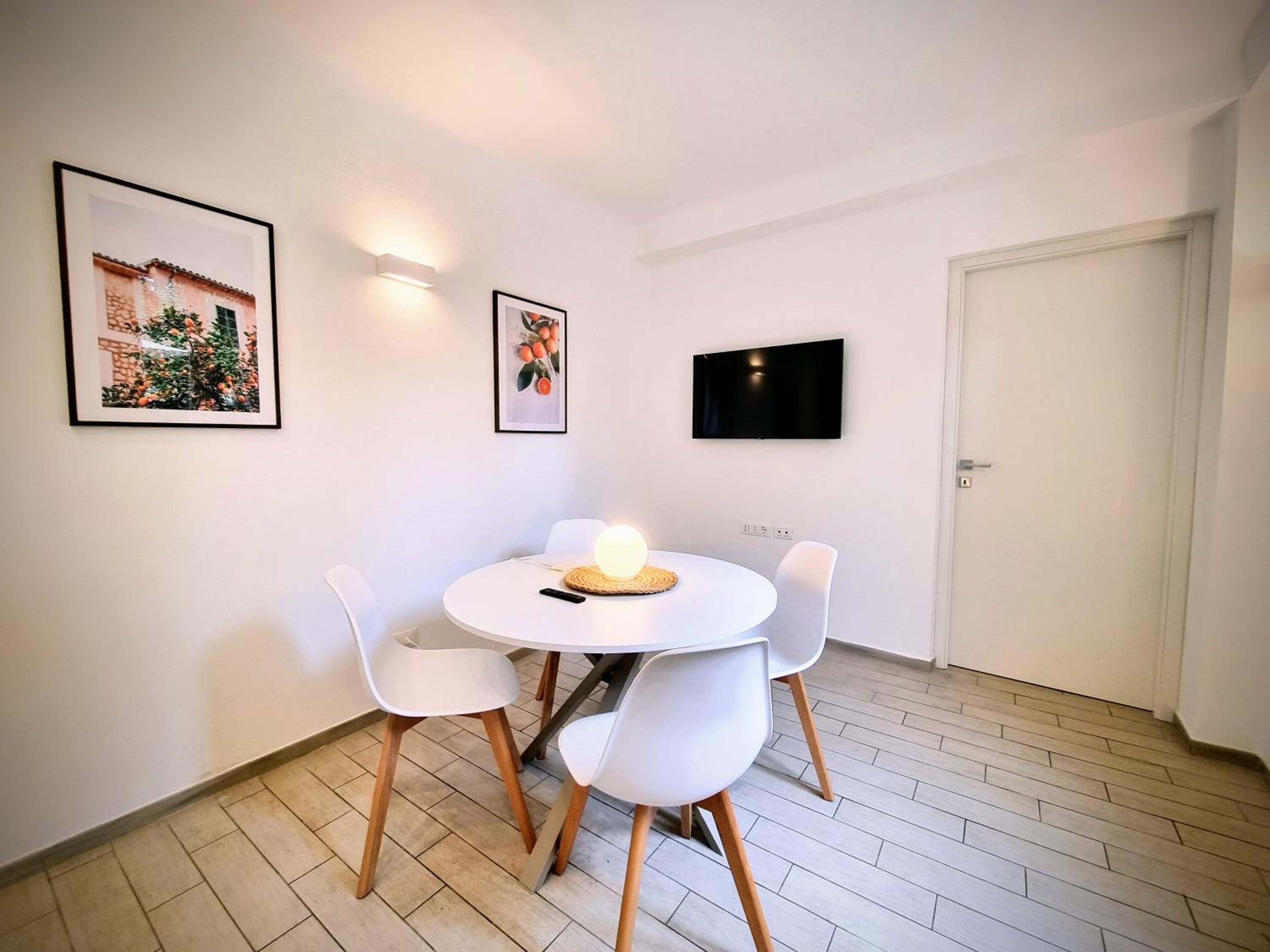 Two-Bedroom Apartment photo 3