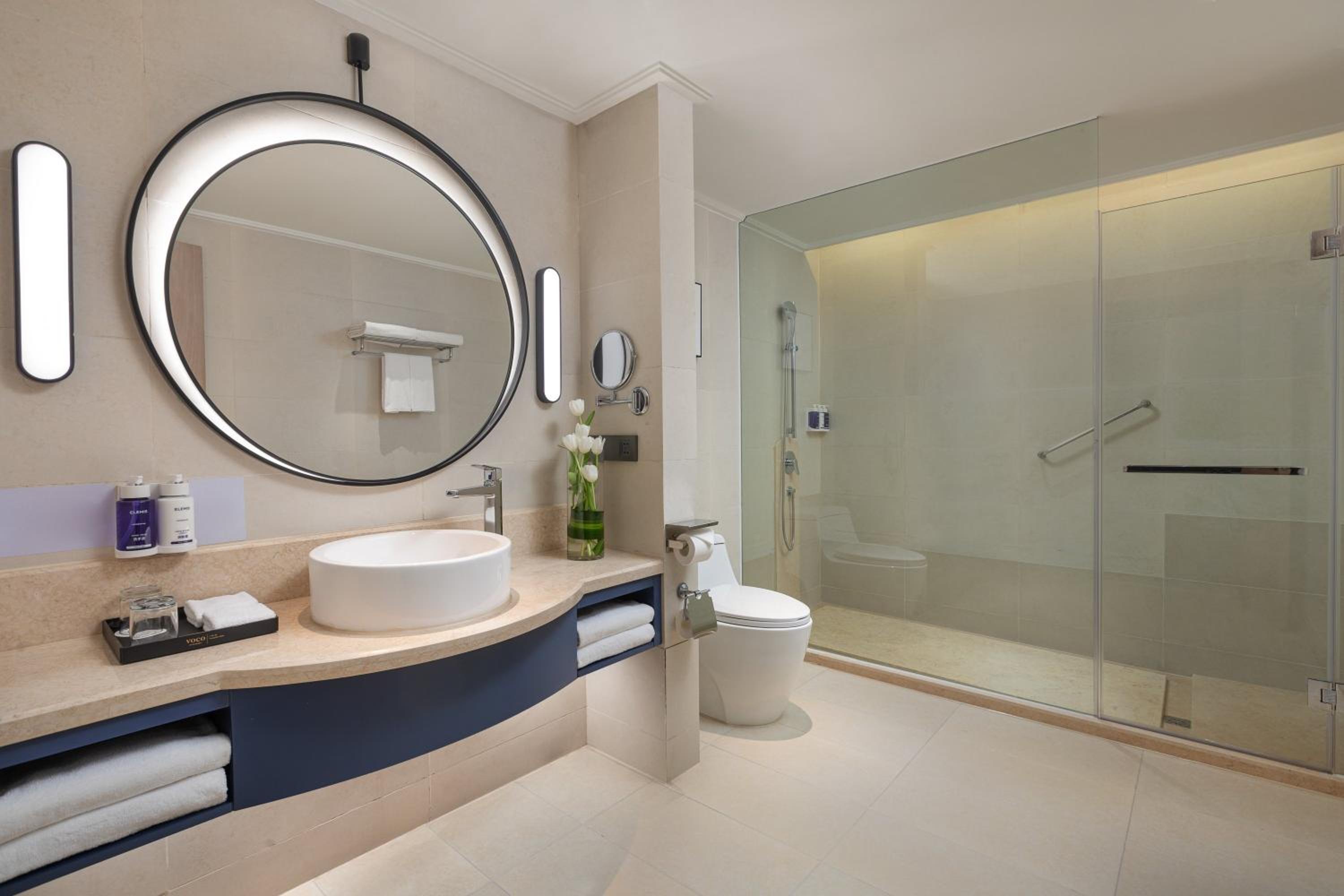Premium King Room