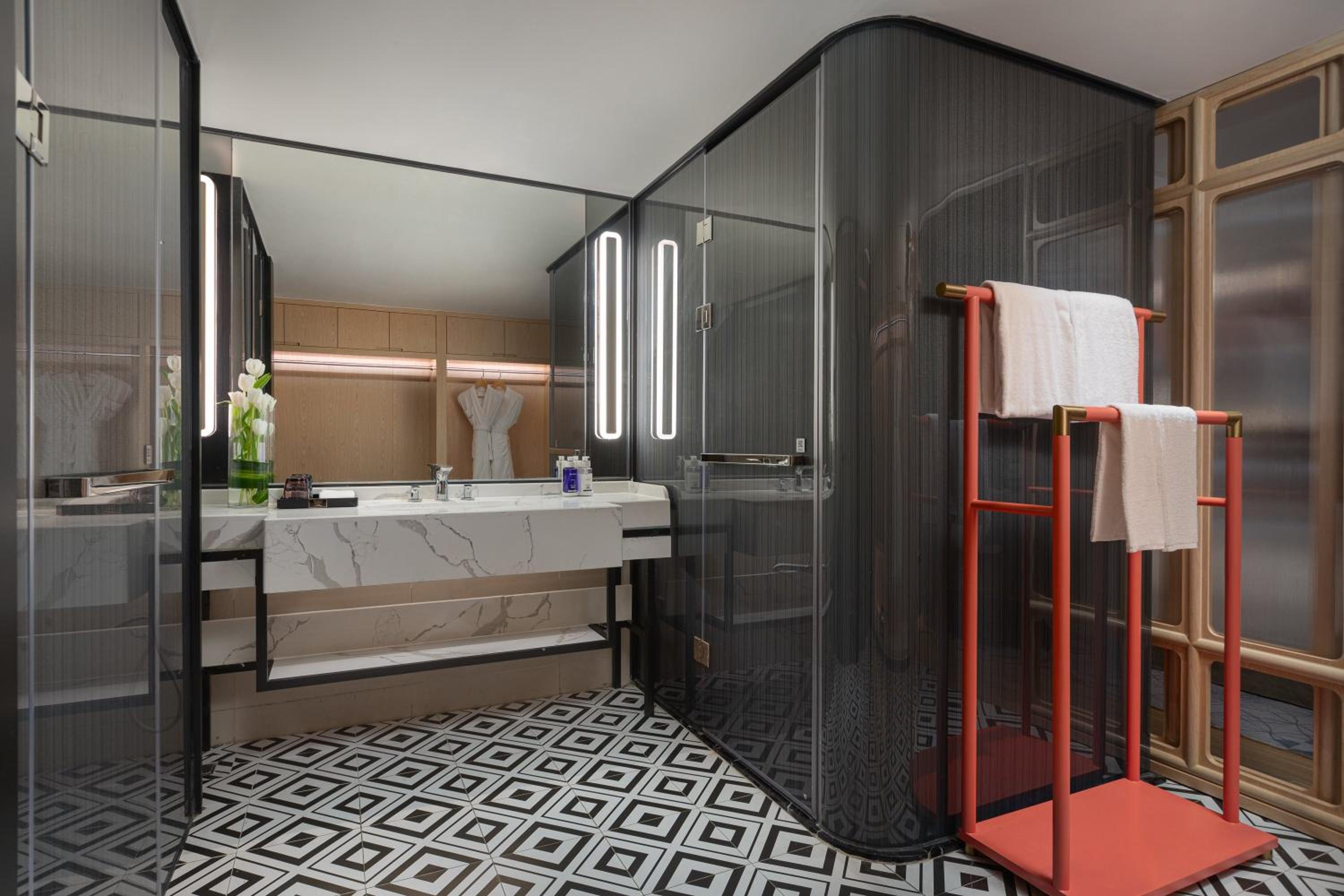 Grand Lingnan Theme Room with Two Twin Beds