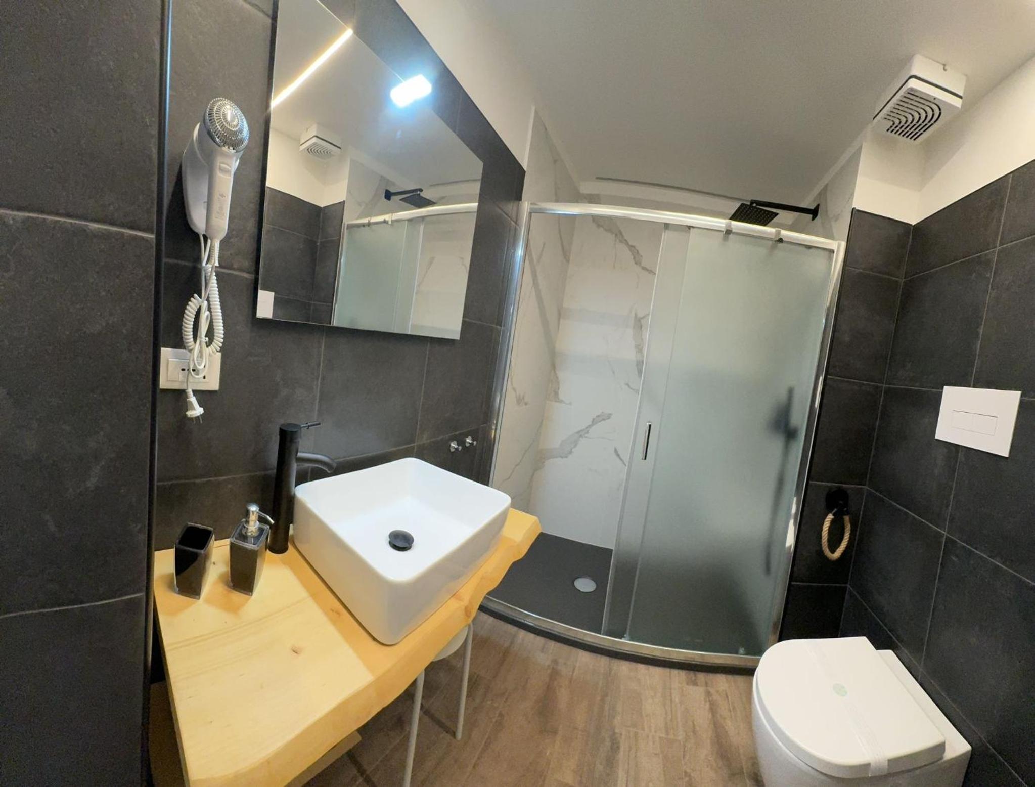 Deluxe Double Room with Castle View - Photo 13