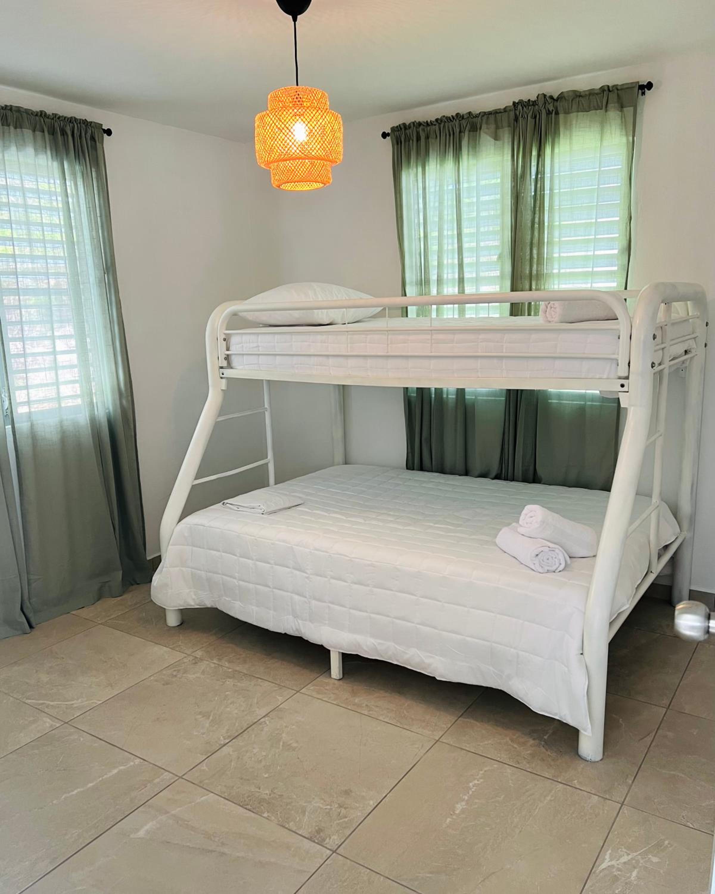 Two-Bedroom Apartment with Balcony photo 3