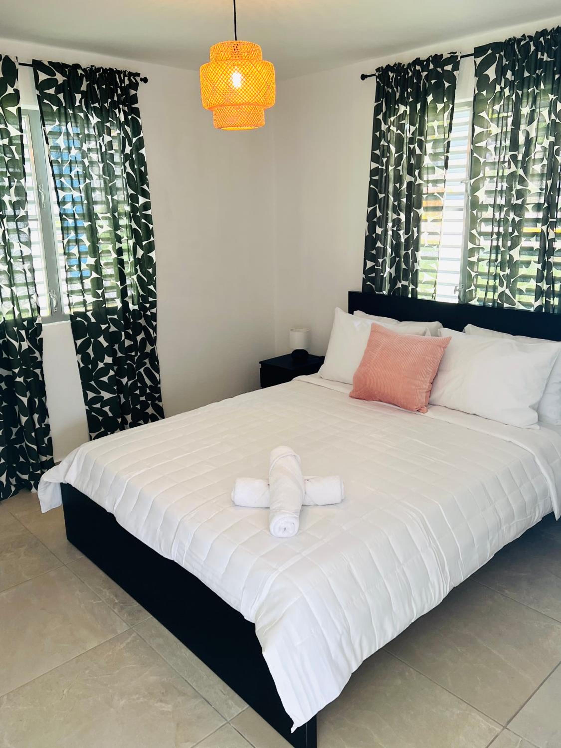 Two-Bedroom Apartment with Balcony photo 2