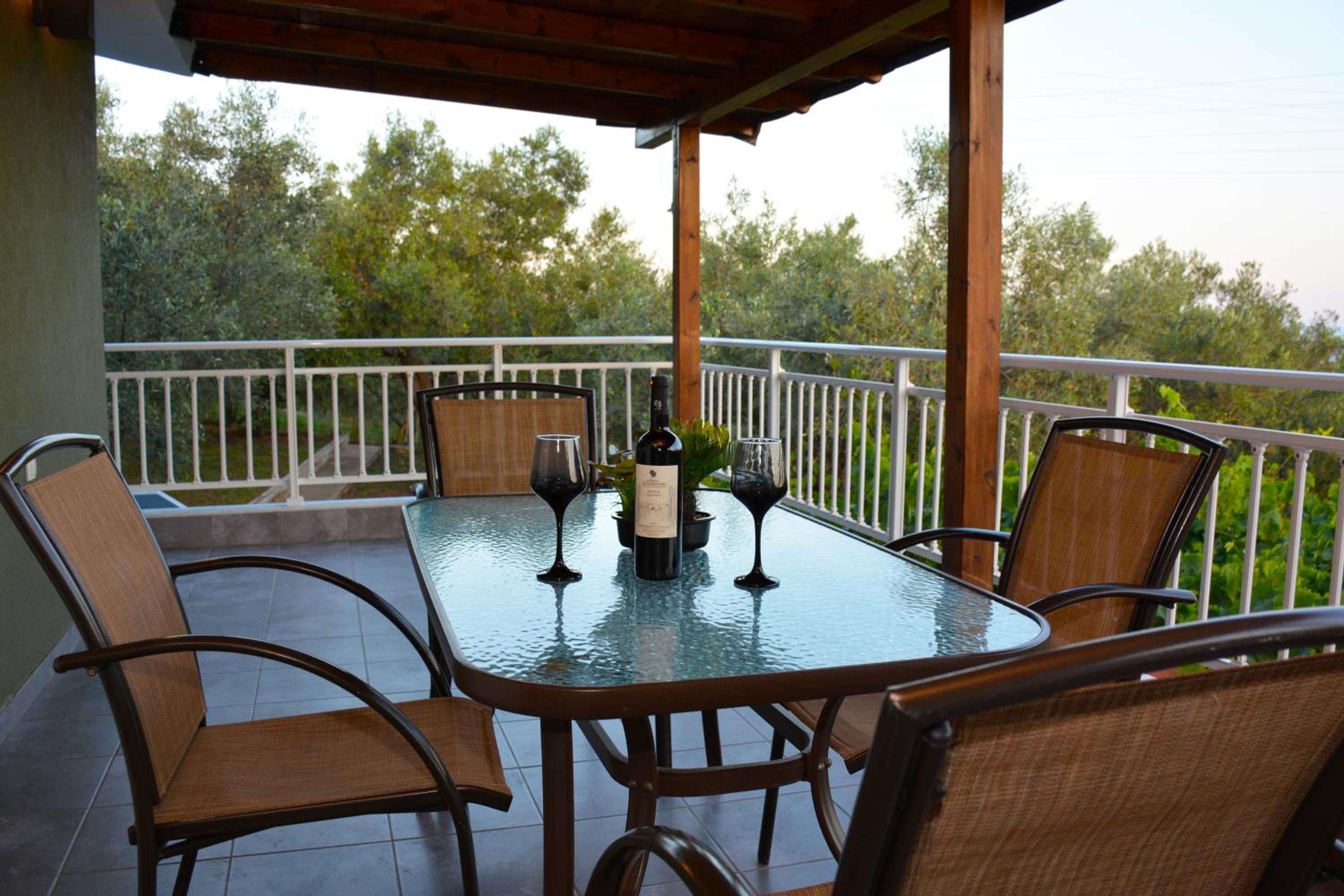 Villa photo 2