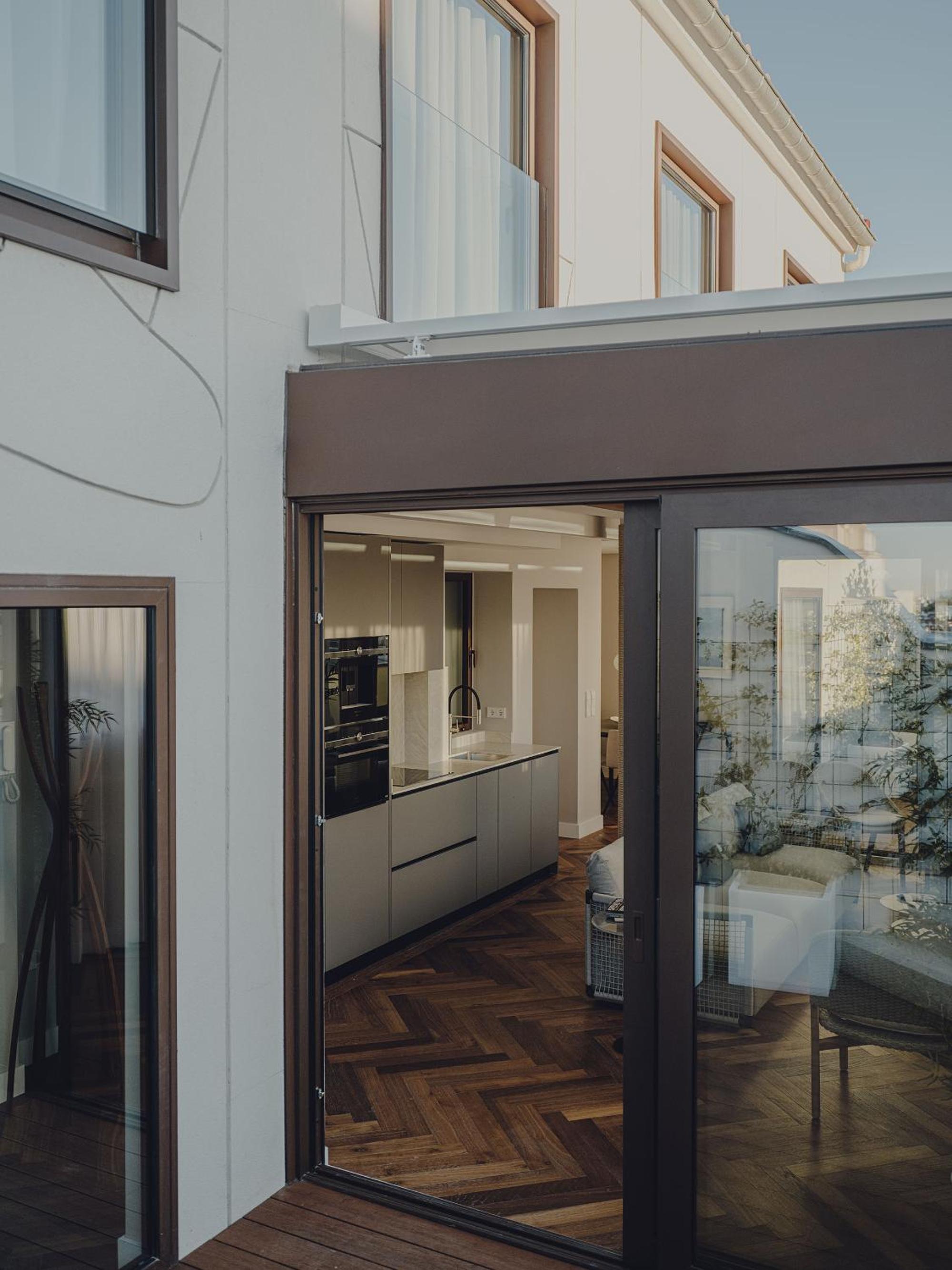 Penthouse Apartment - Photo 10