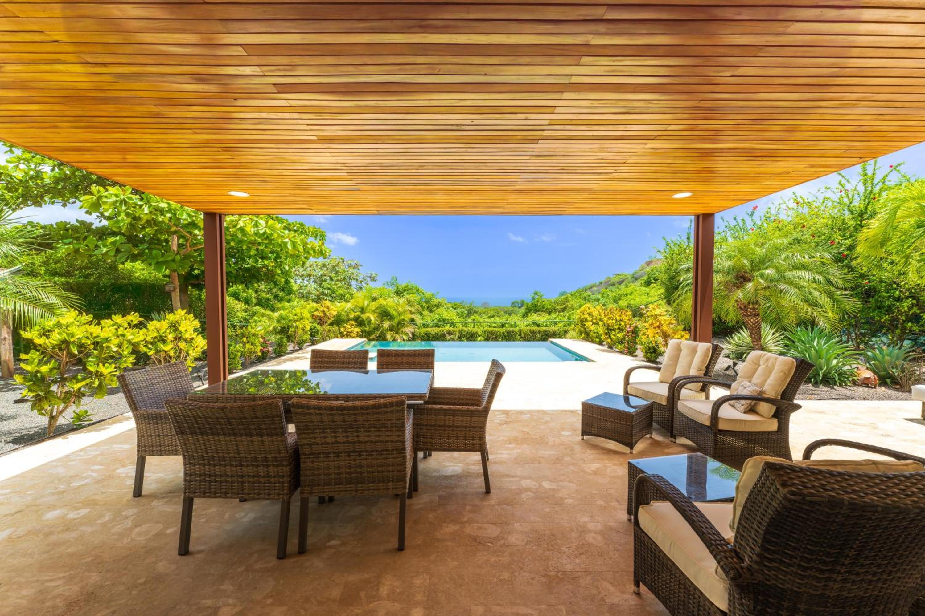 Three-Bedroom Vacation Home  photo 1
