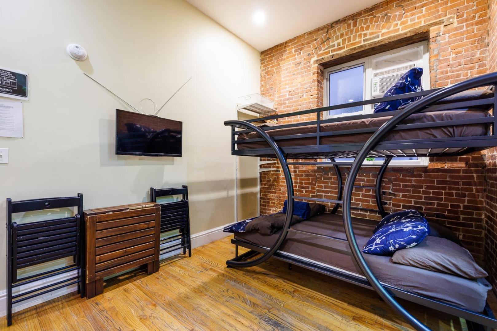 Studio Apartment photo 1