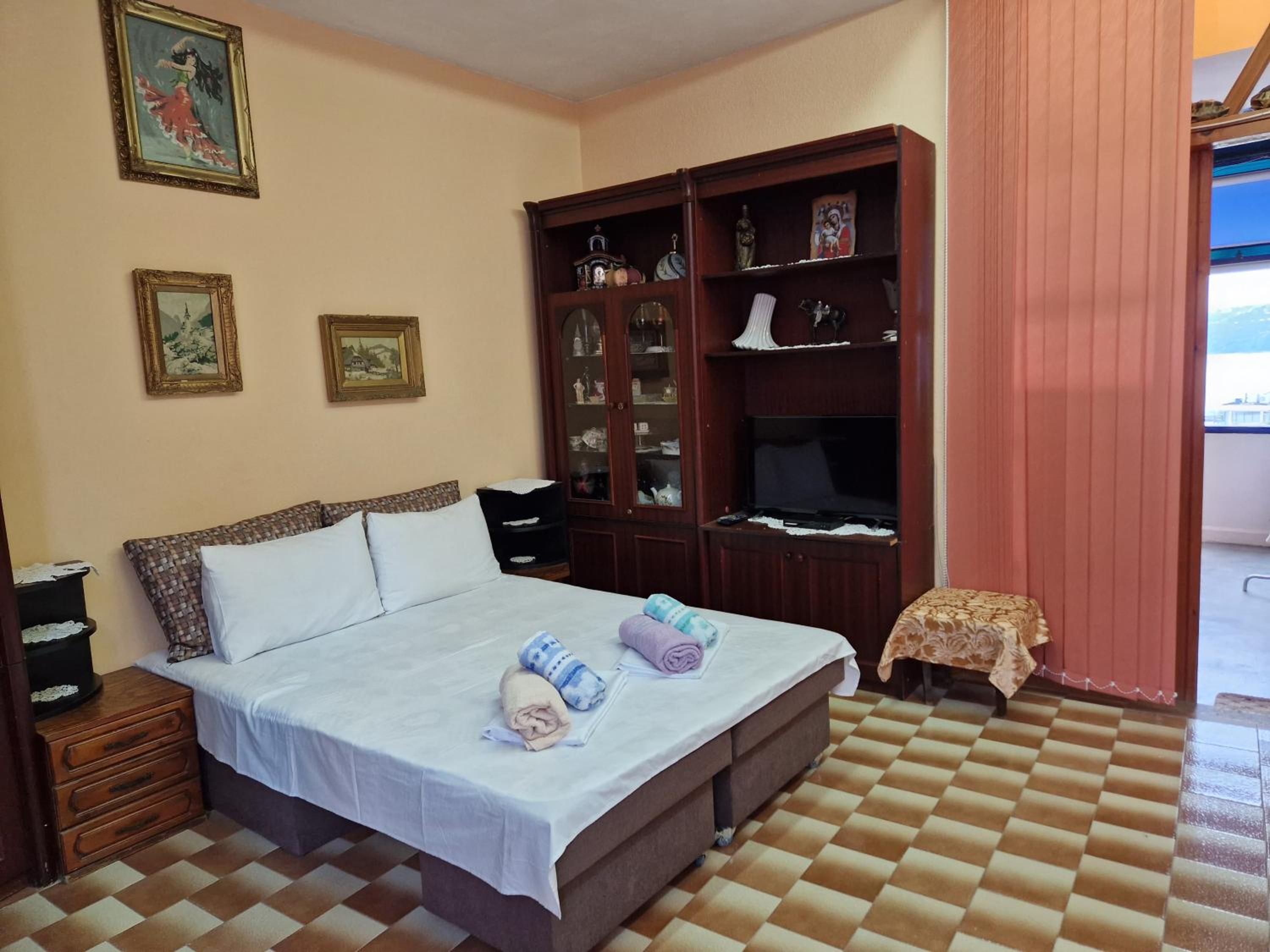 Apartment with Sea View - Photo 13
