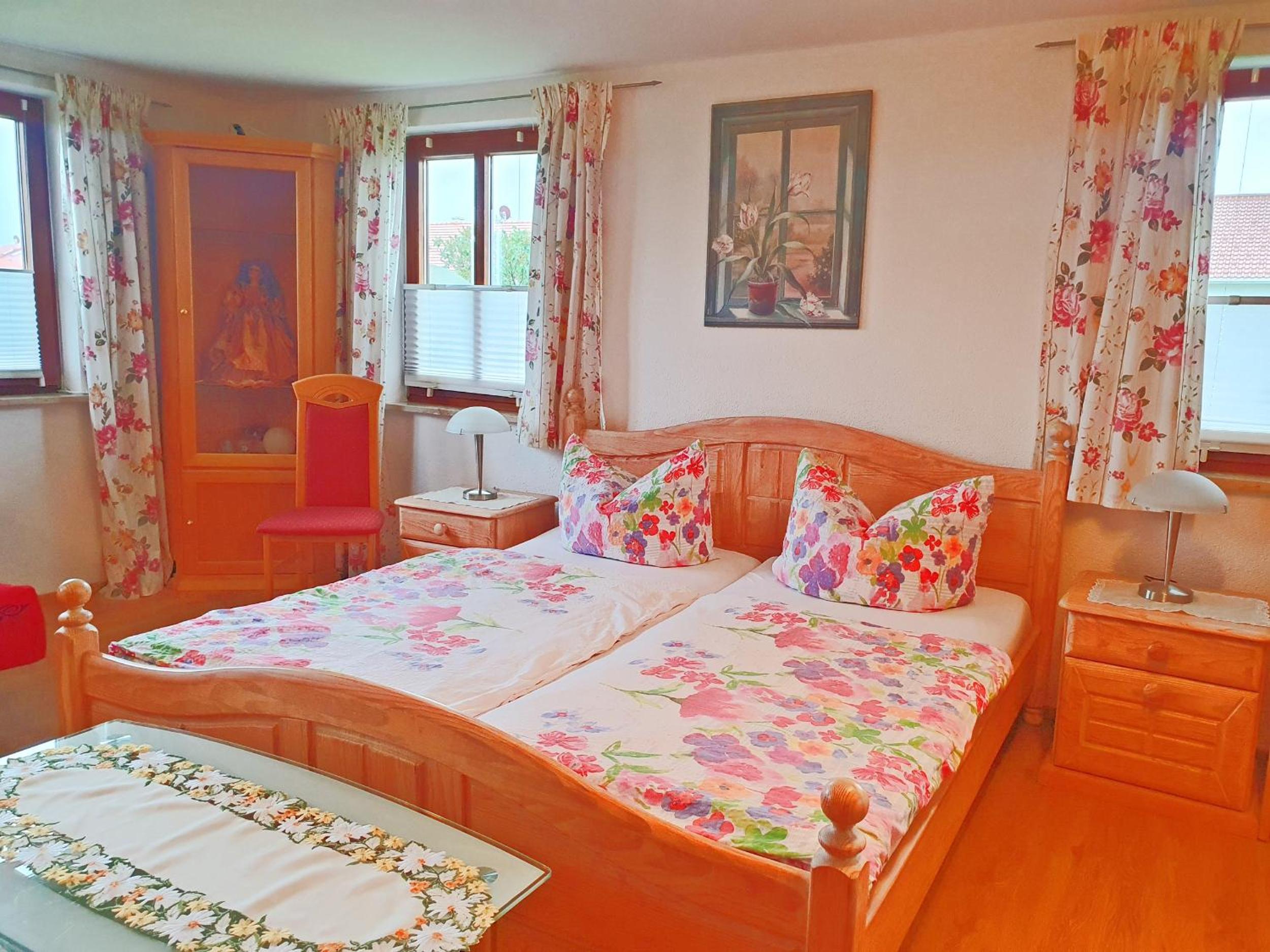 Basic Triple Room photo 3