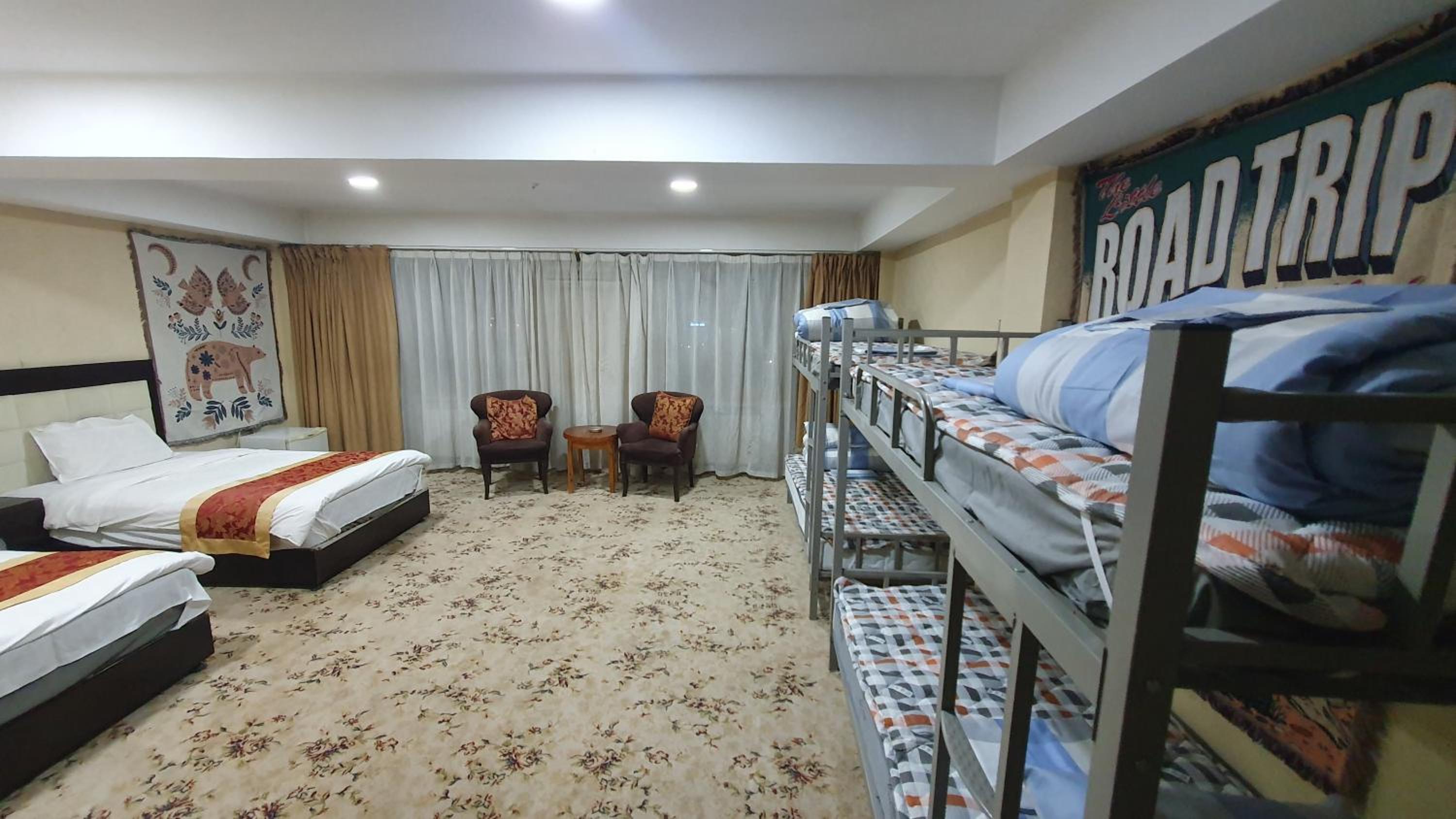 Bed in 6-Bed Mixed Dormitory Room photo 3