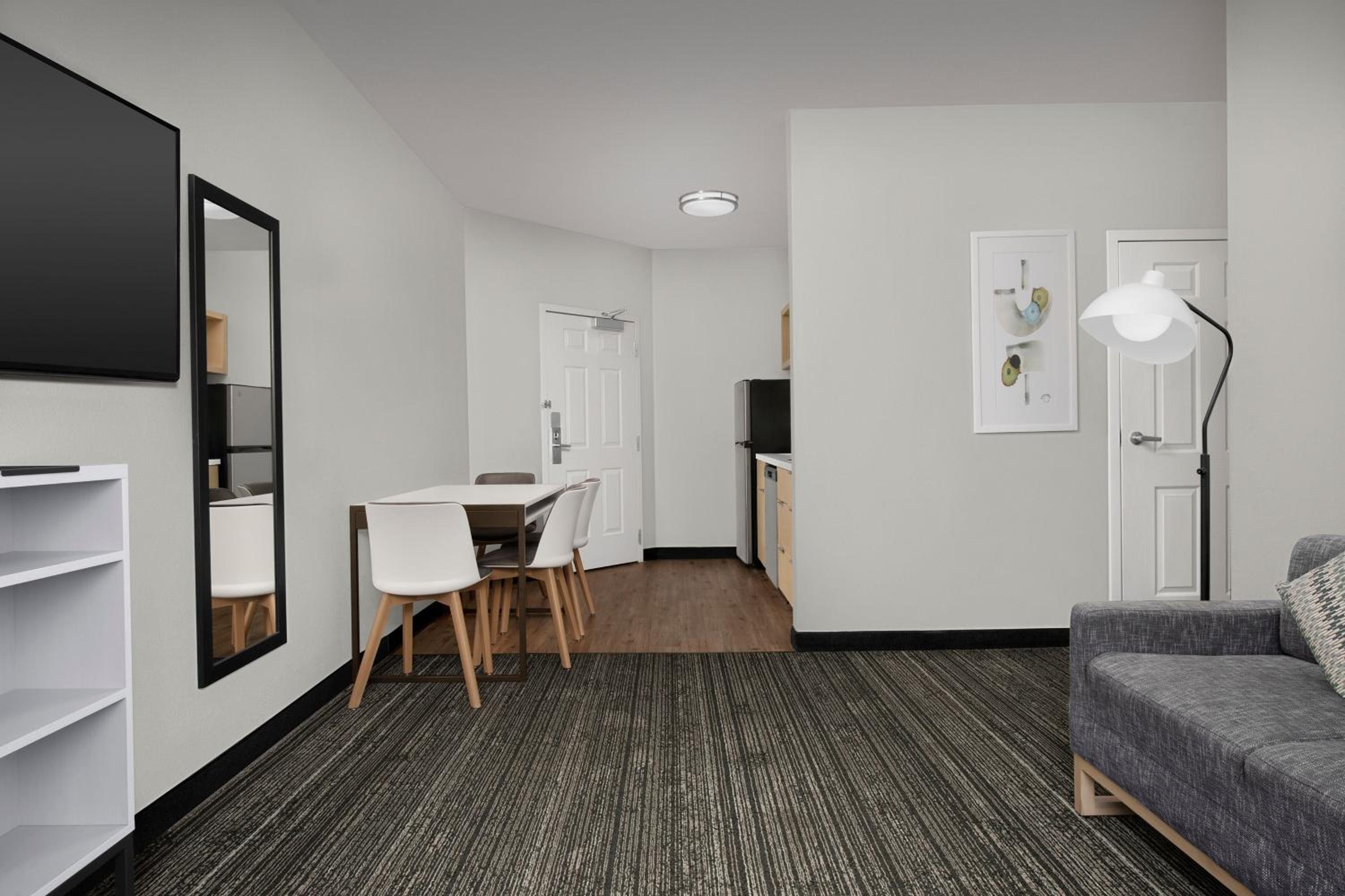 Two-Bedroom Suite - Photo 11