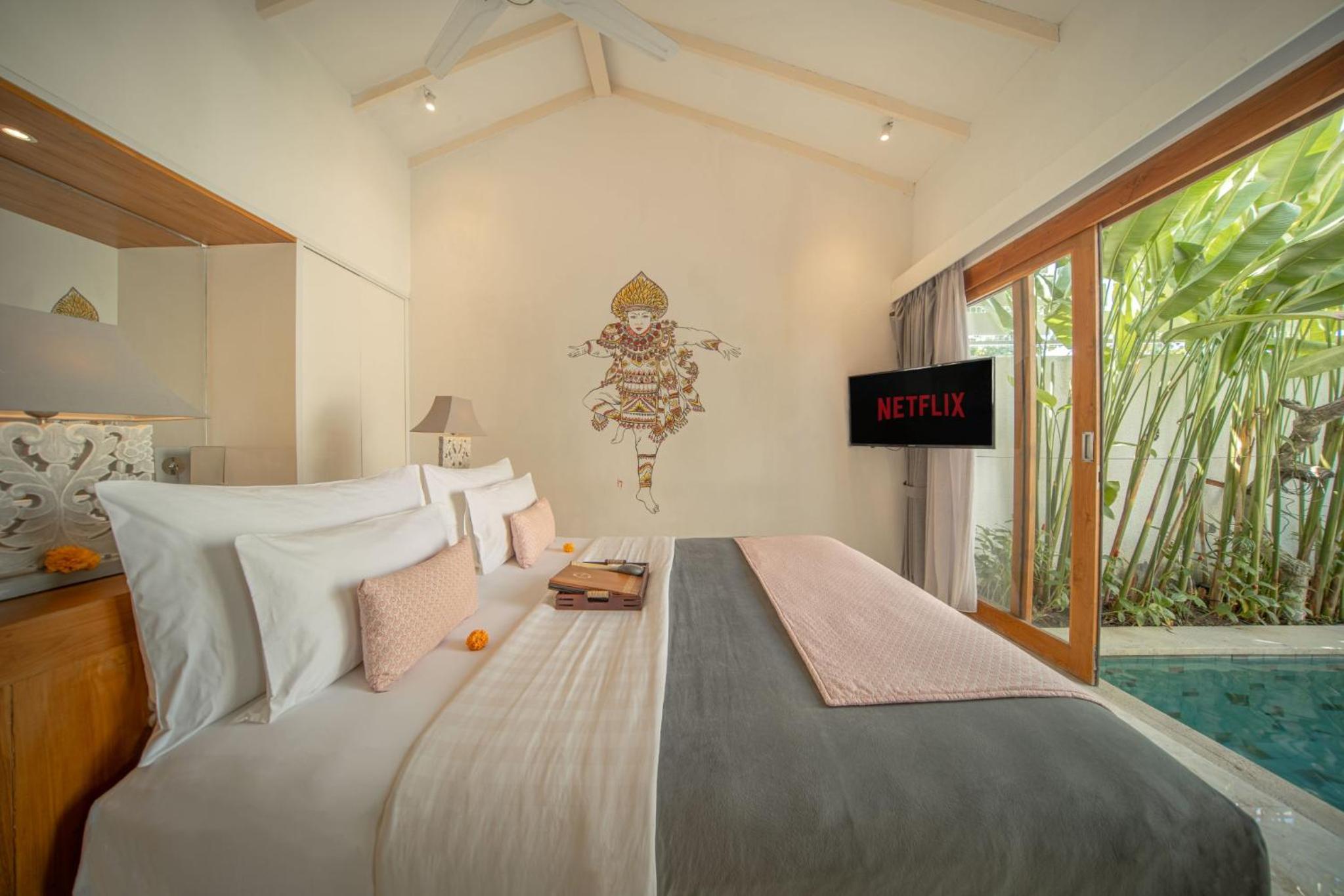 One-Bedroom Villa with Private Pool - Photo 24
