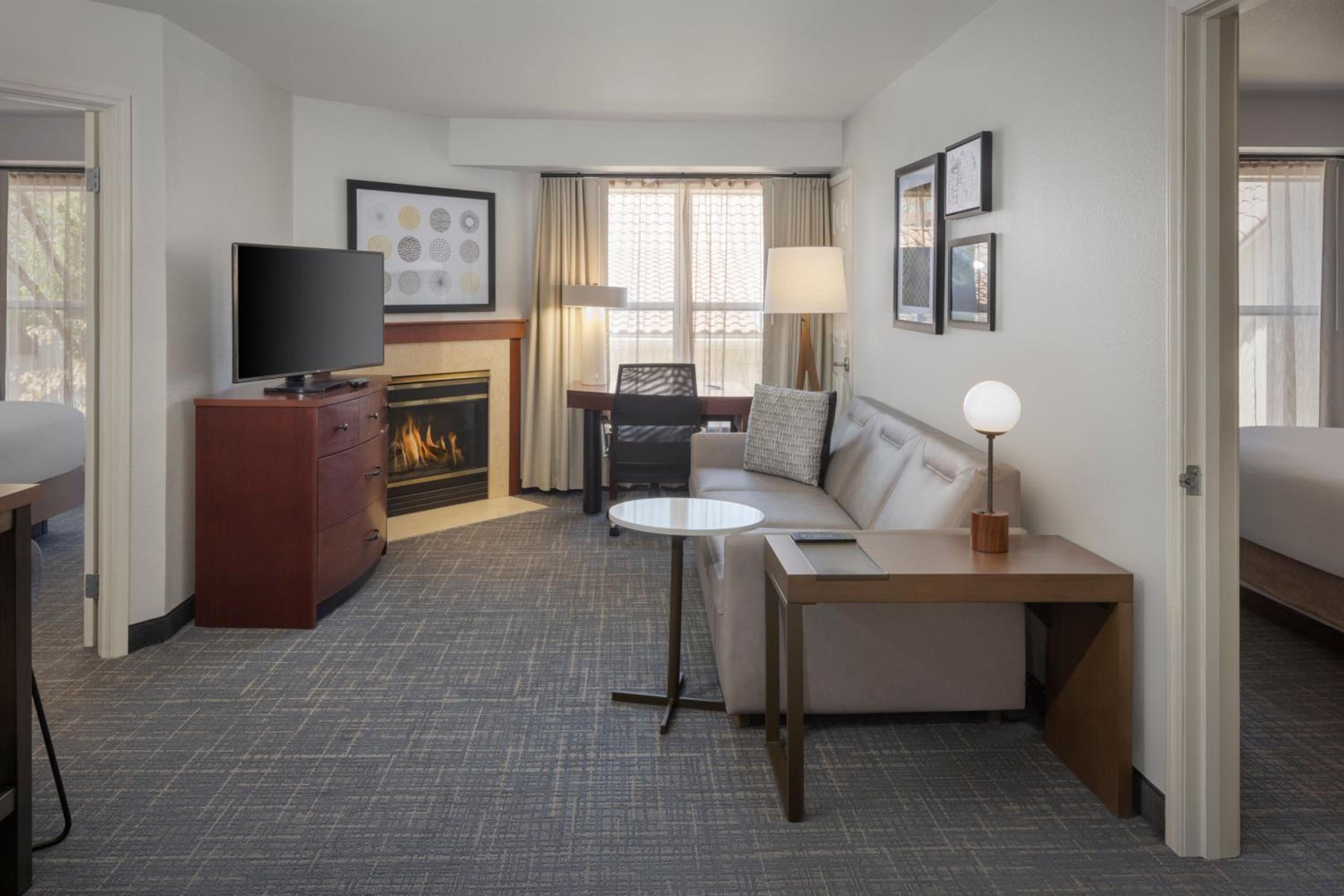 Two-Bedroom Suite with Two Queen Beds - Photo 1