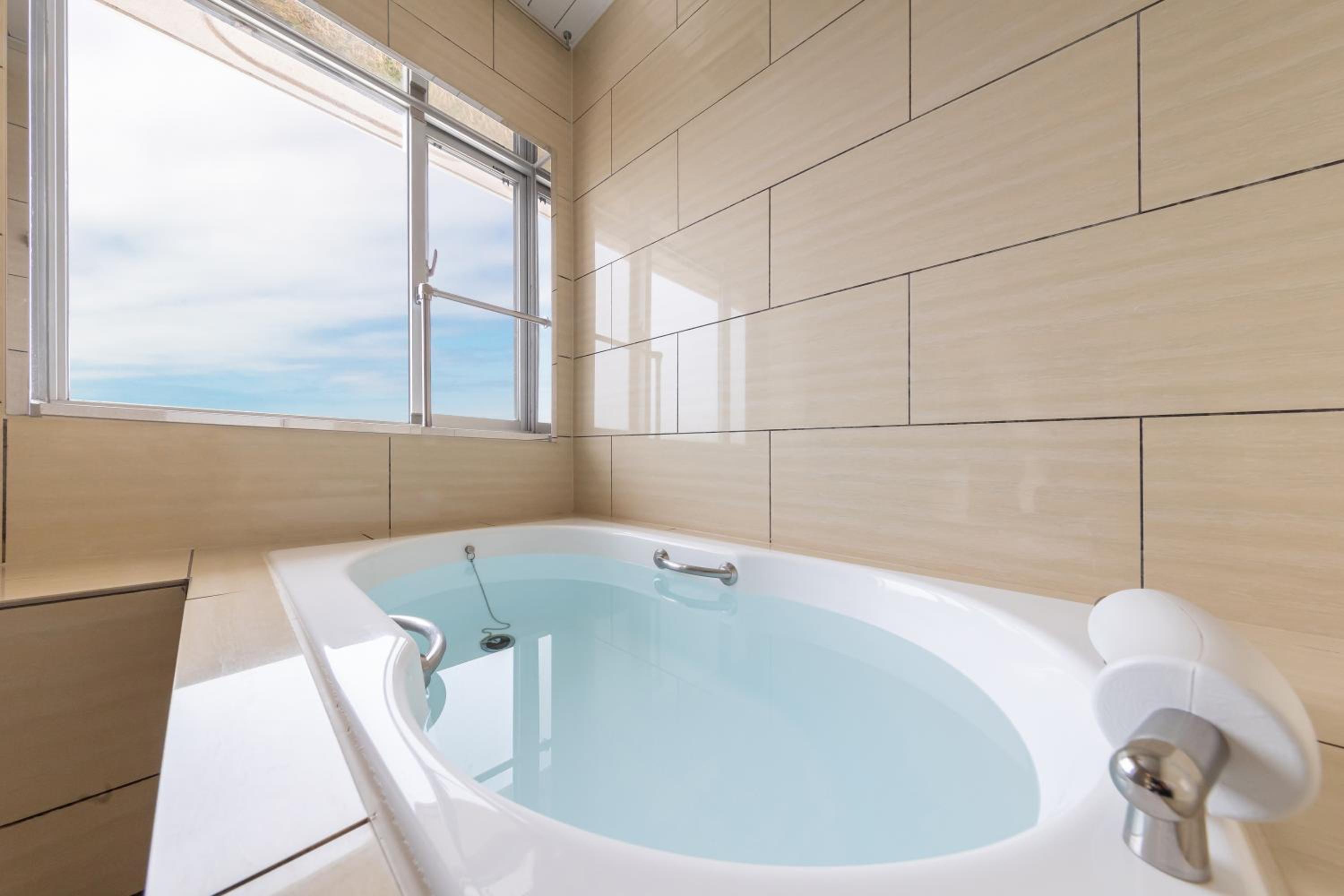 Special Western Style Room (With View Bath) - Photo 10