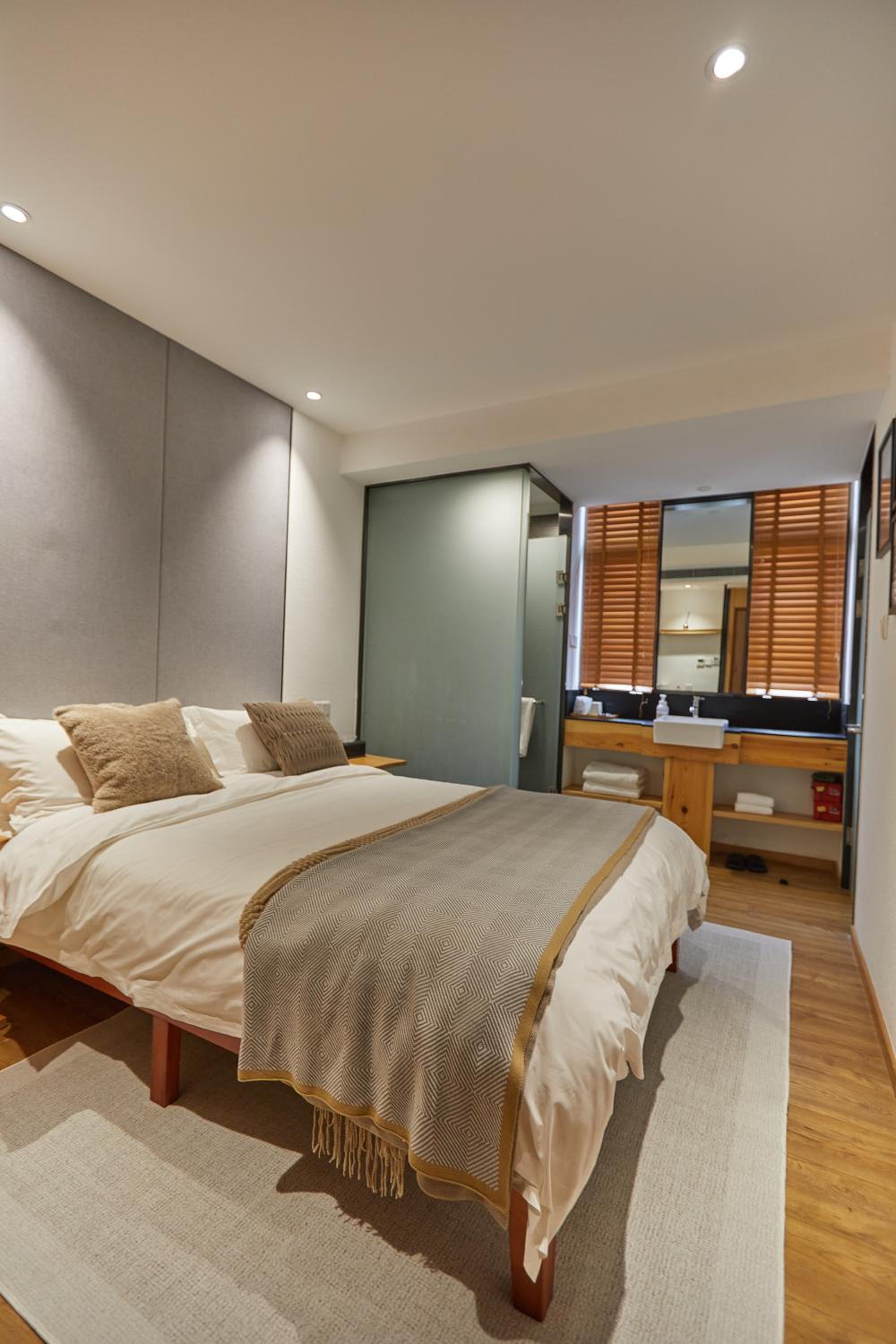 Double Room with Private Bathroom