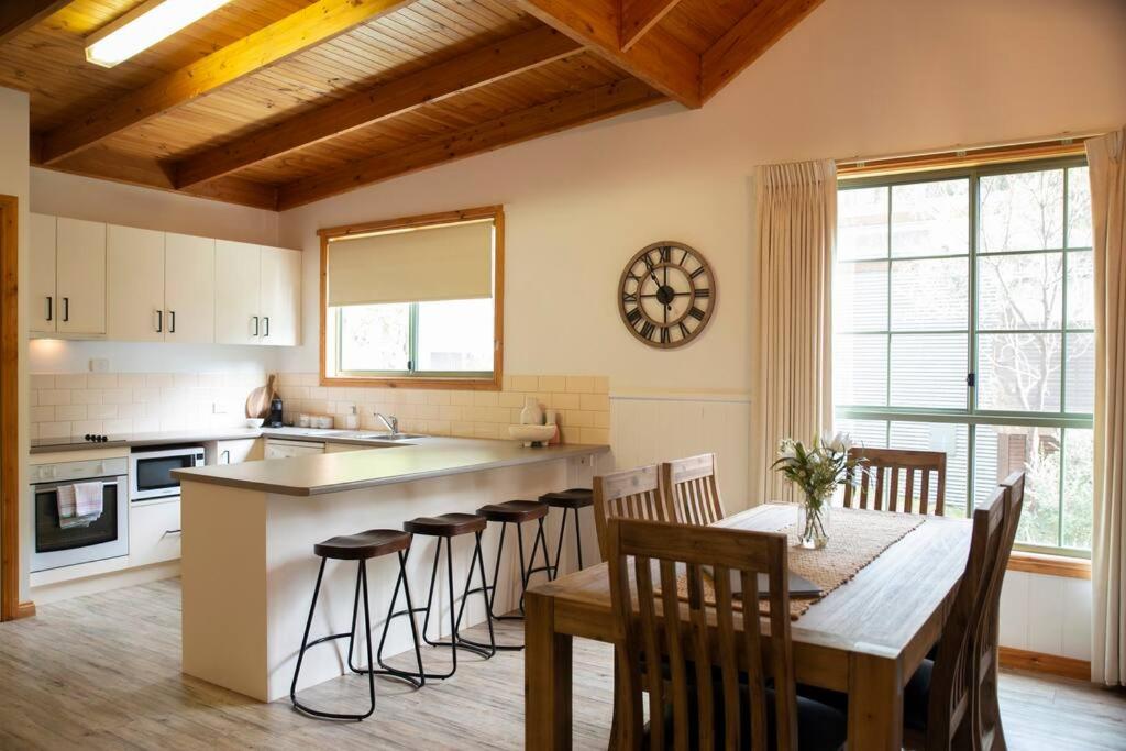 Two-Bedroom House photo 3