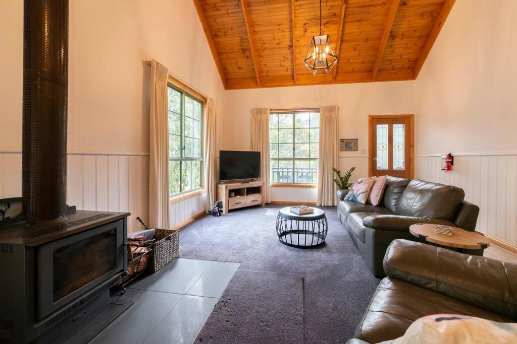 Two-Bedroom House photo 2