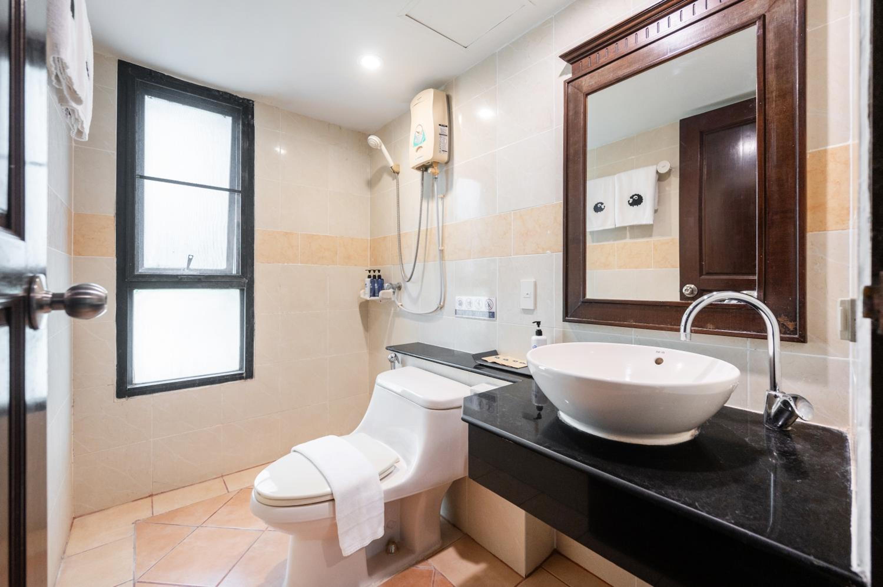 Superior Double Room - Photo 10