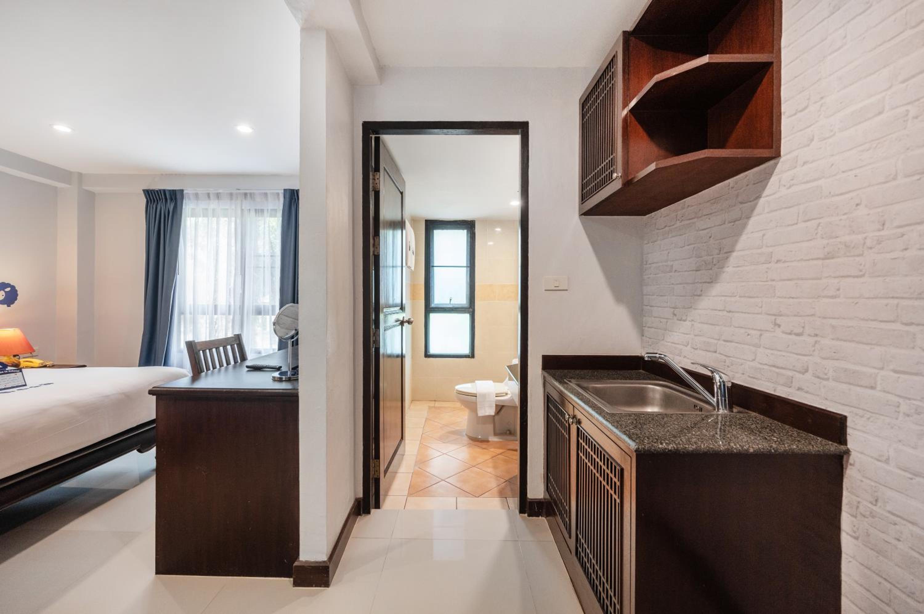 Superior Double Room - Photo 12