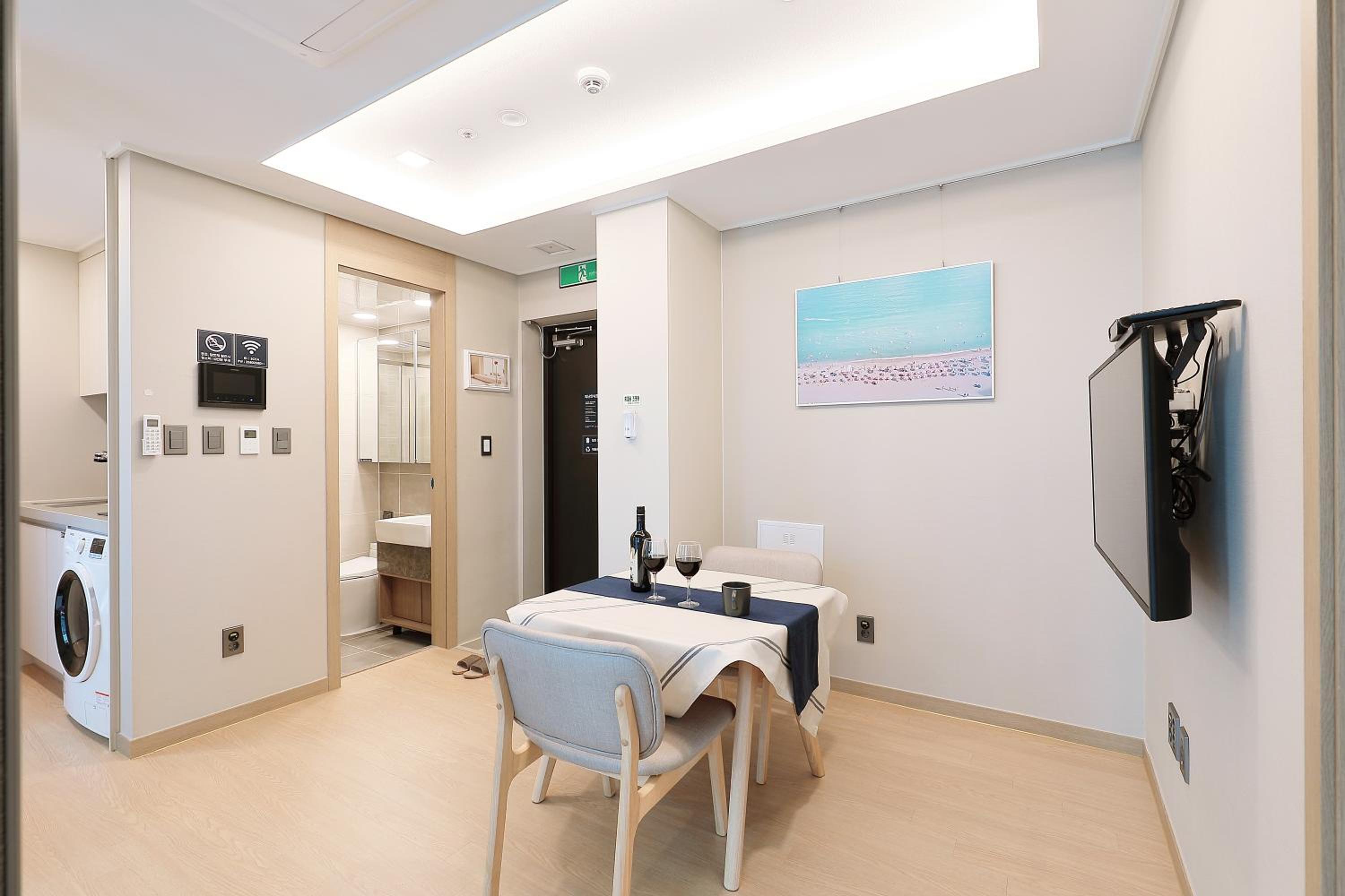 City Double Room - Photo 8