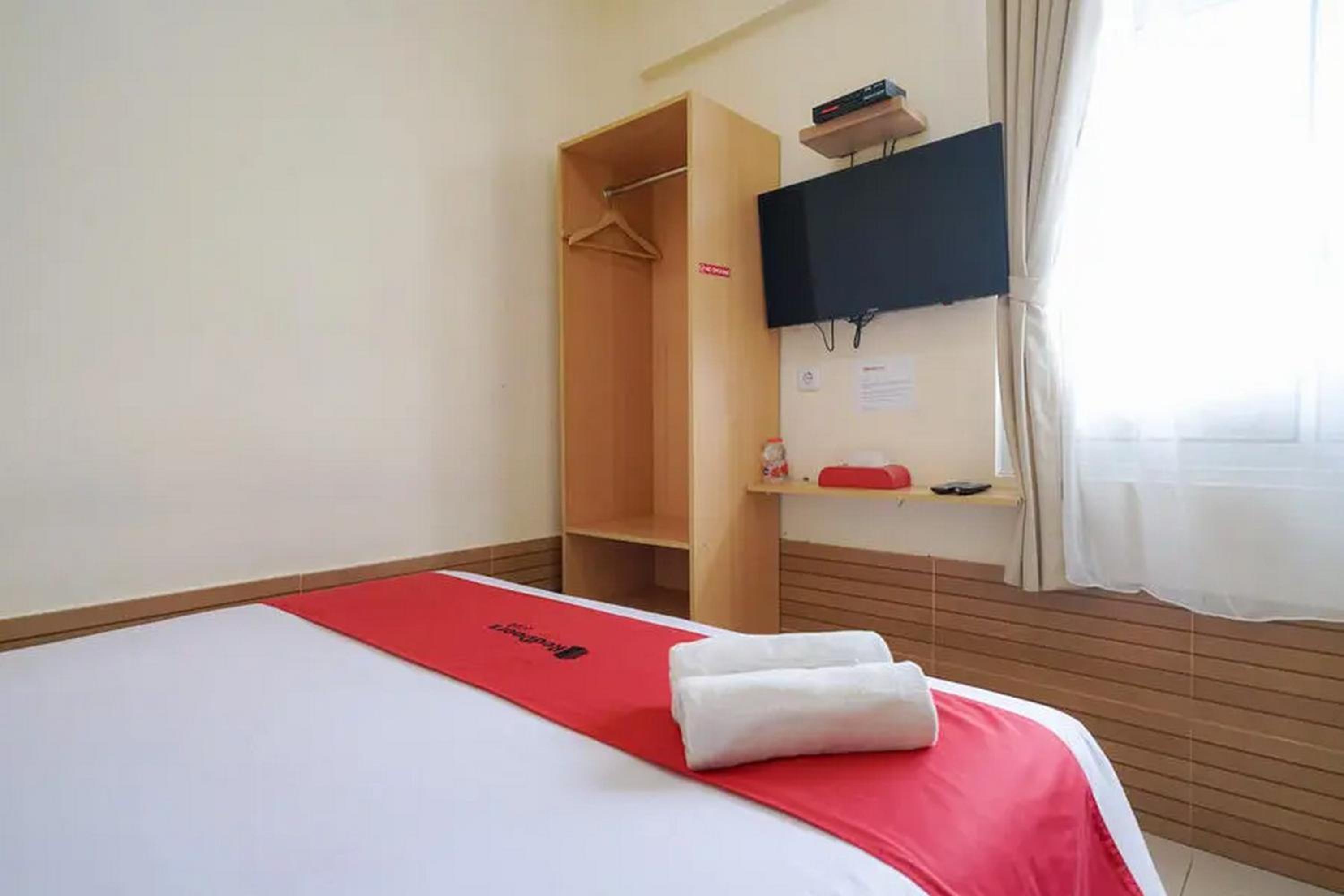 Double Room - Photo 8