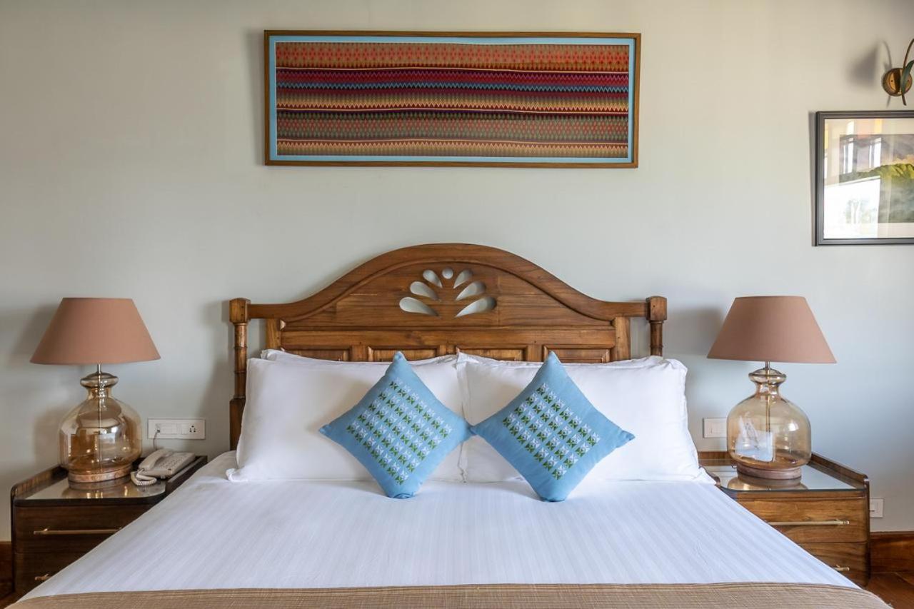 Deluxe King Room photo 2