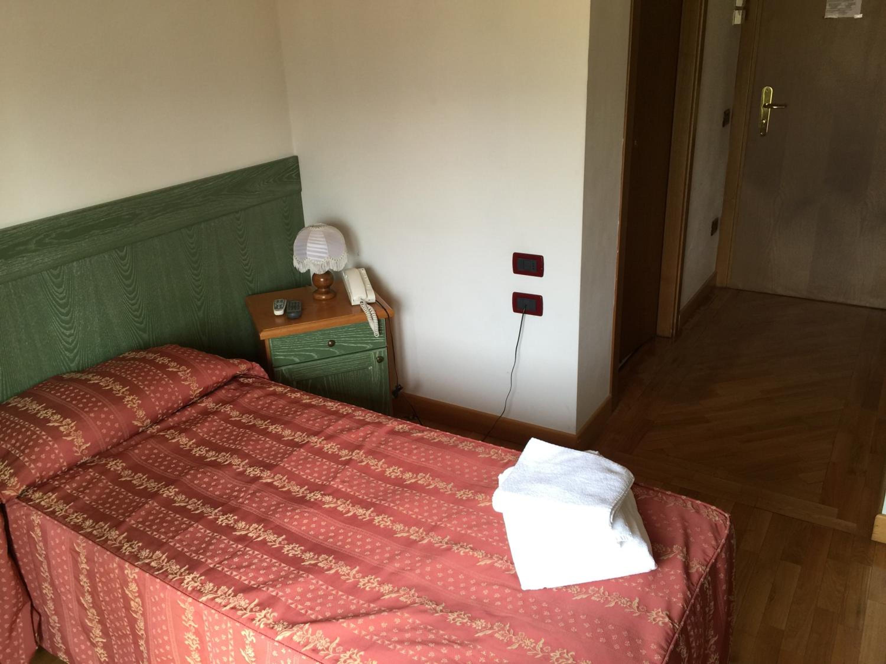 Single Room with Bathroom