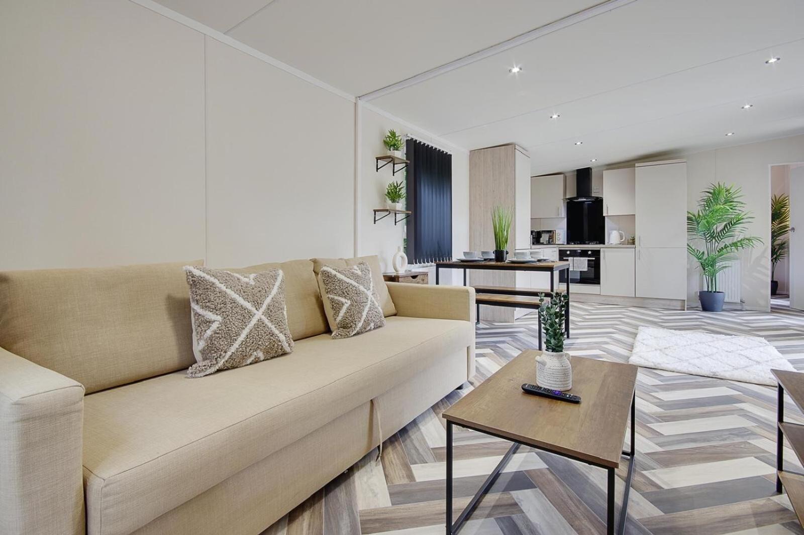 Apartment with Garden View