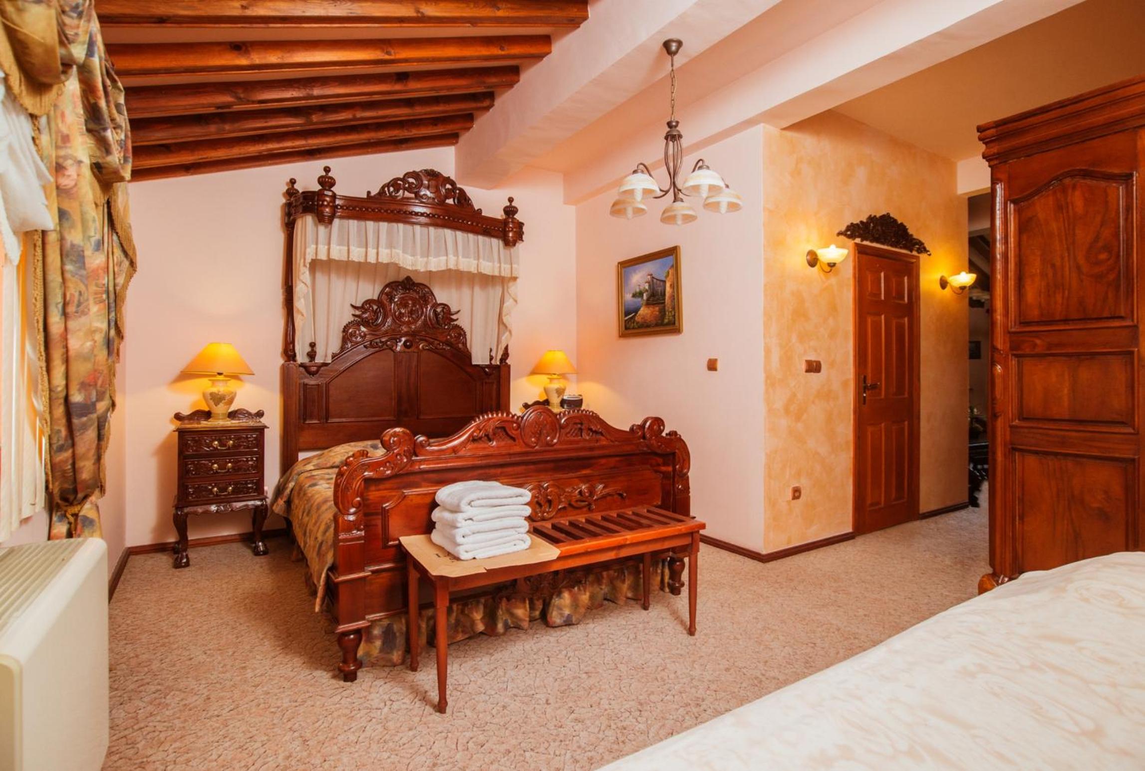 Suite with Extra Bed - Free Parking photo 2