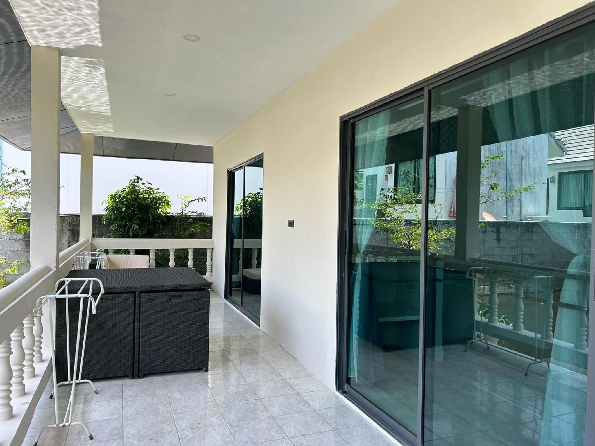 Bungalow Number 8 - Photo 2