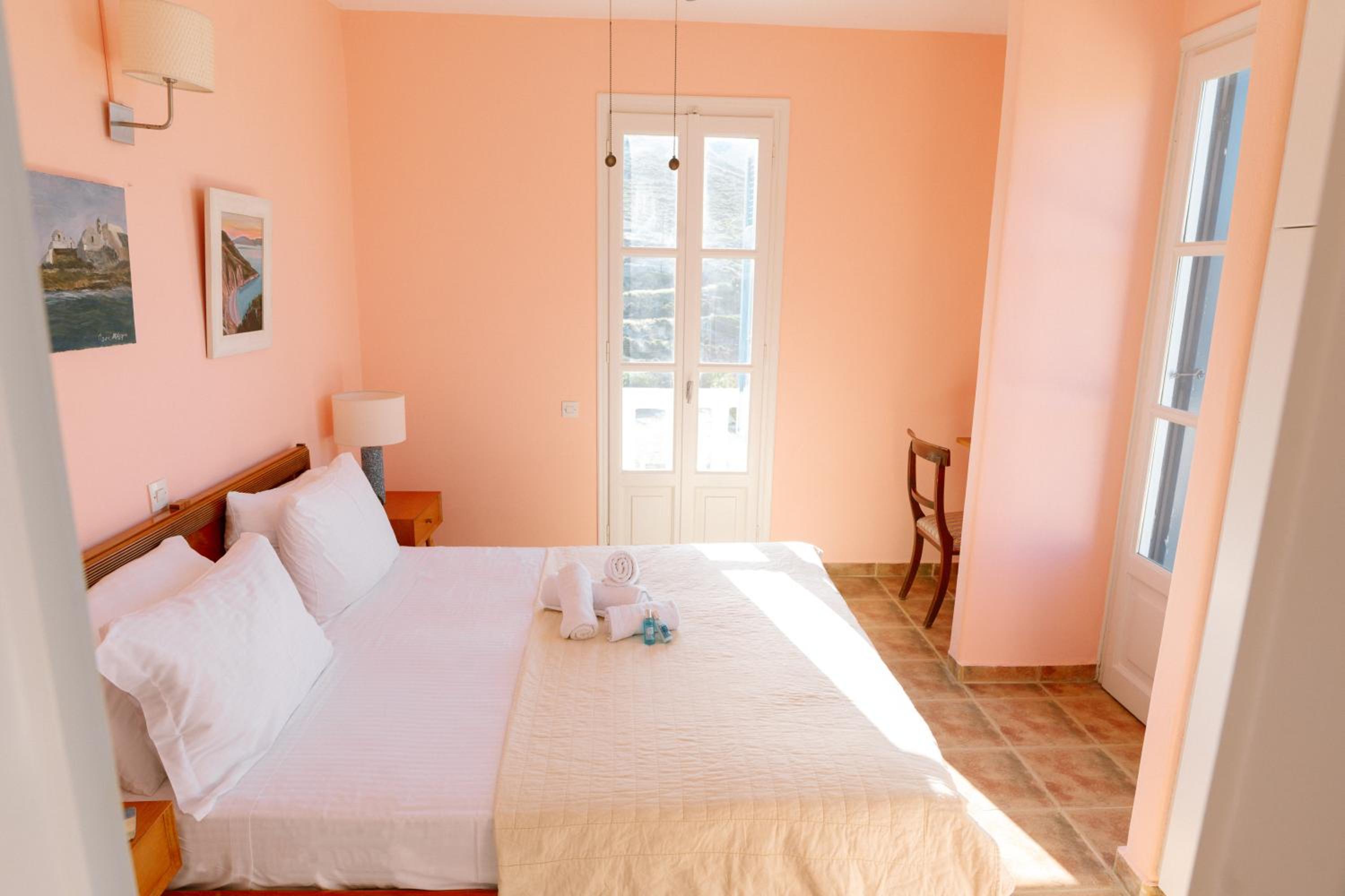 Three-Bedroom Villa photo 1