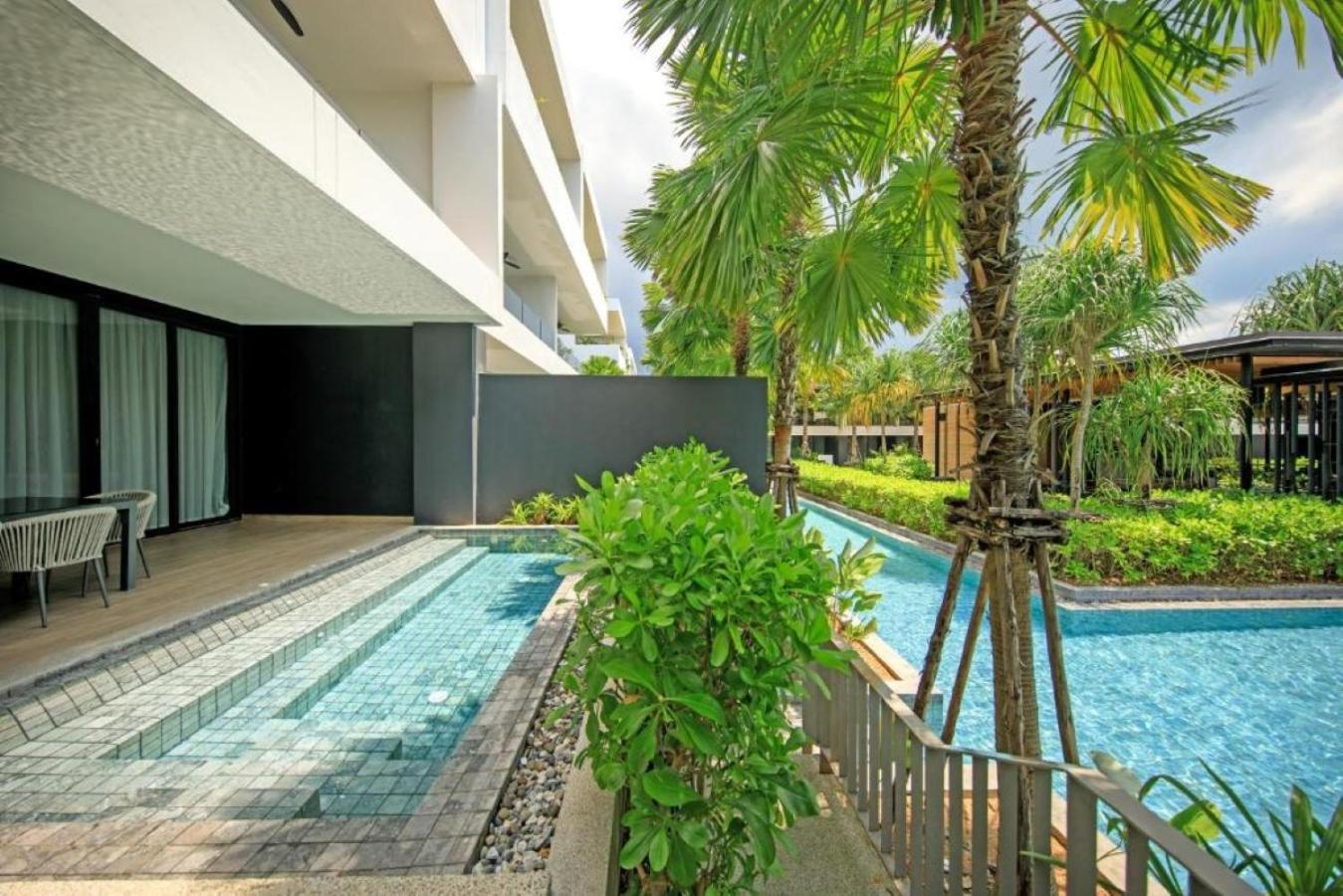Three-Bedroom Villa with Private Pool - Photo 3