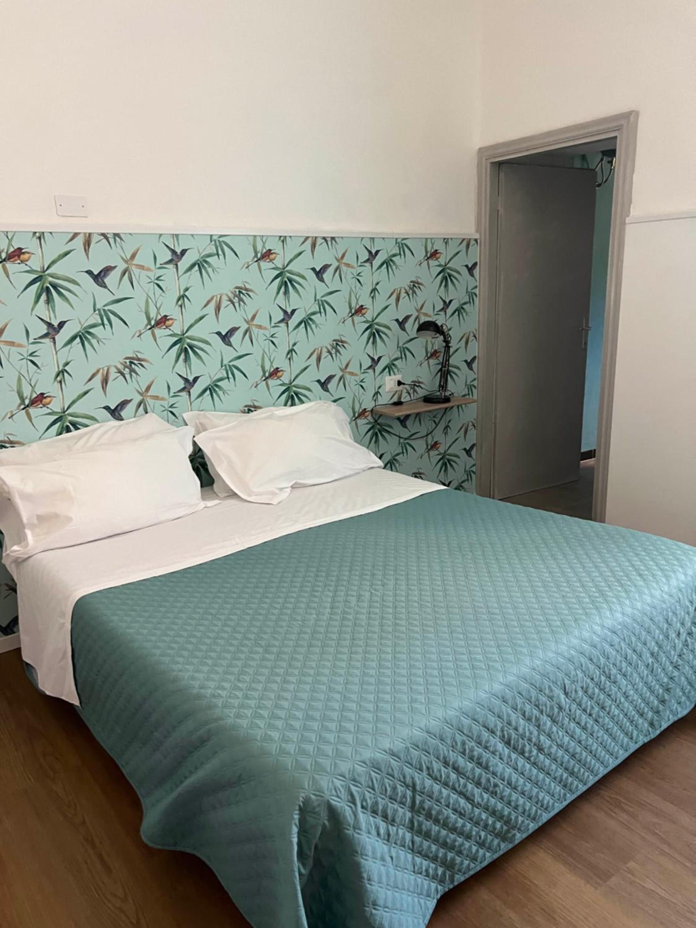 Standard Double Room - Photo 3