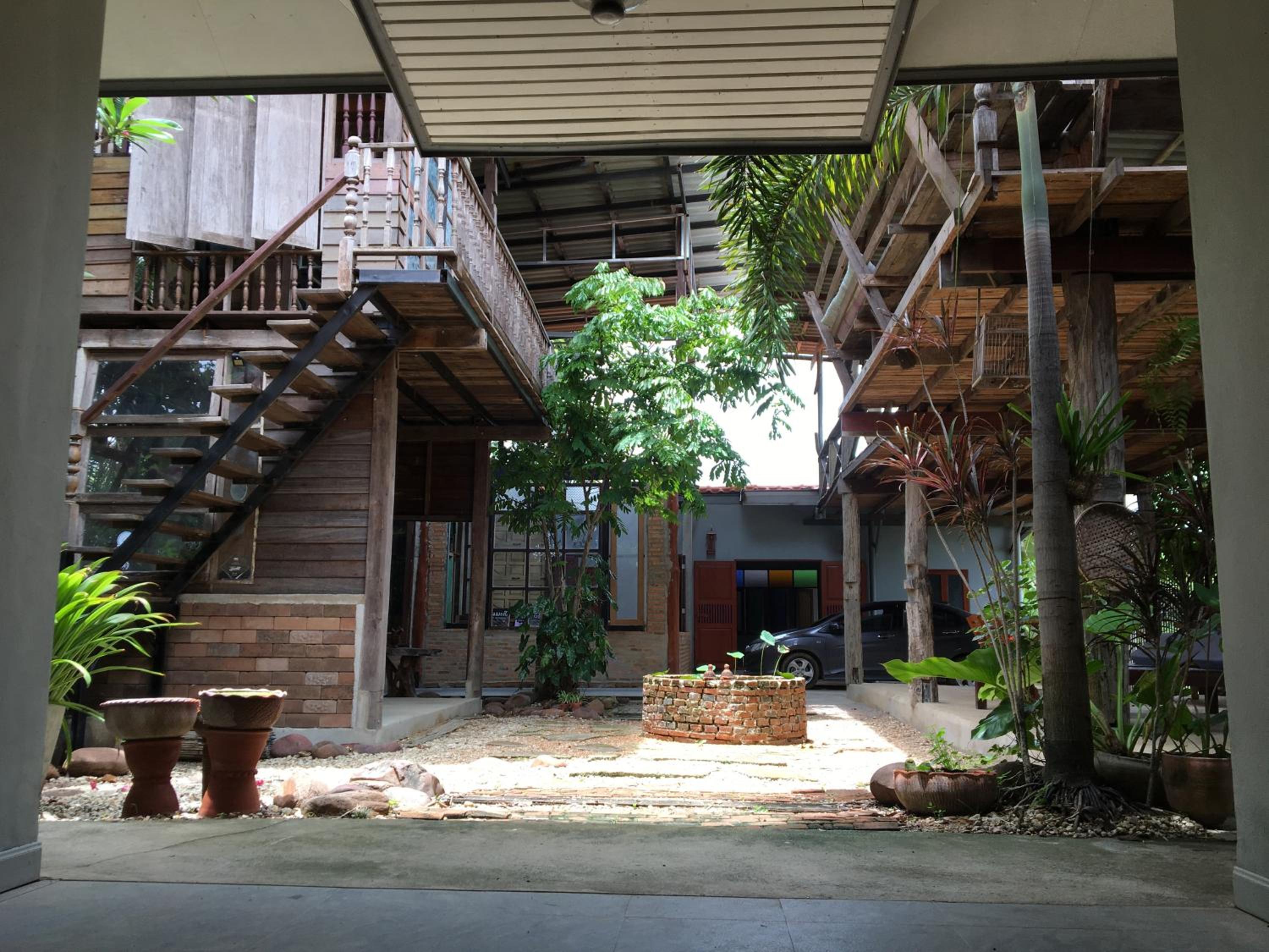 Two-Bedroom House - Photo 6