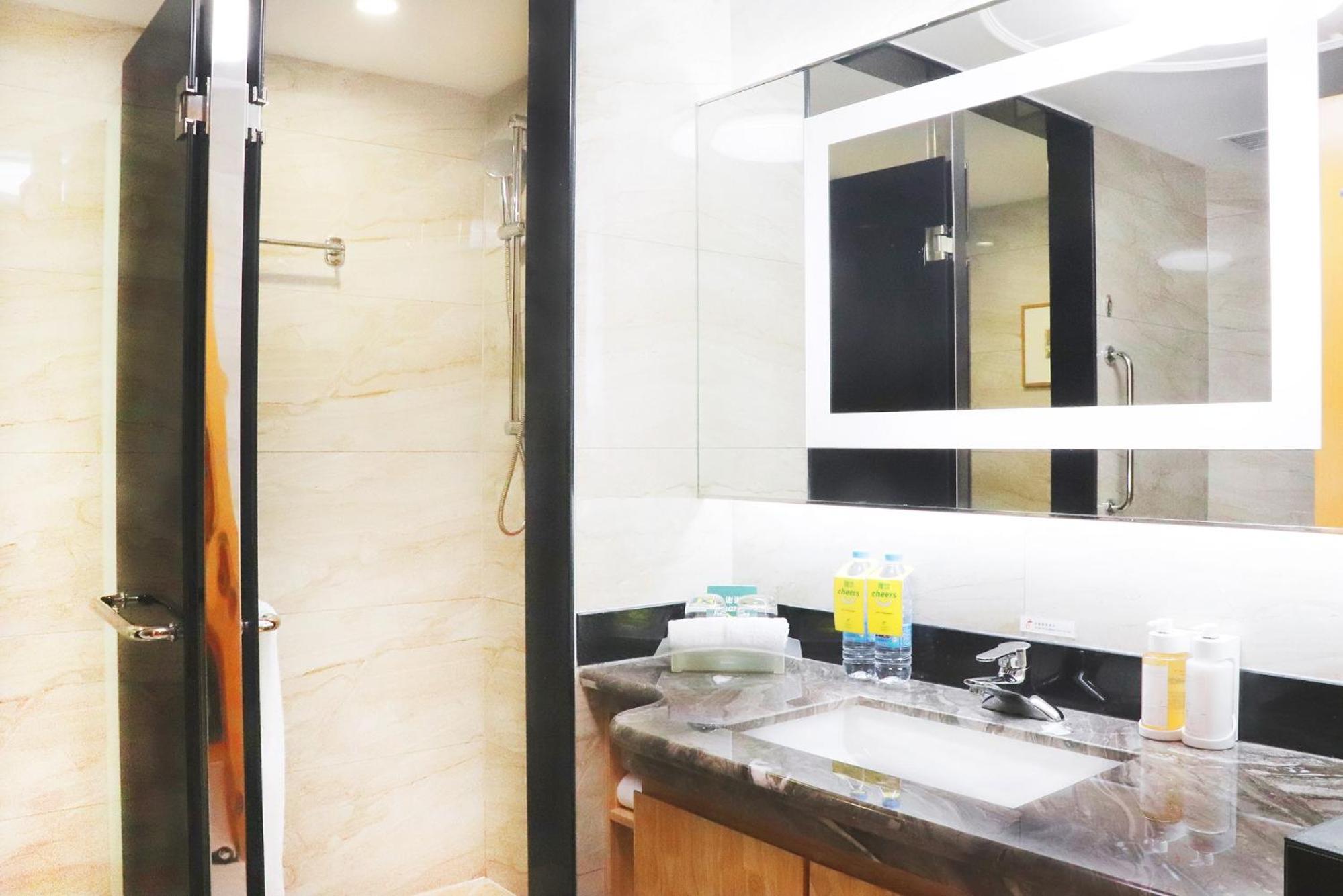 Premium Room - Photo 2