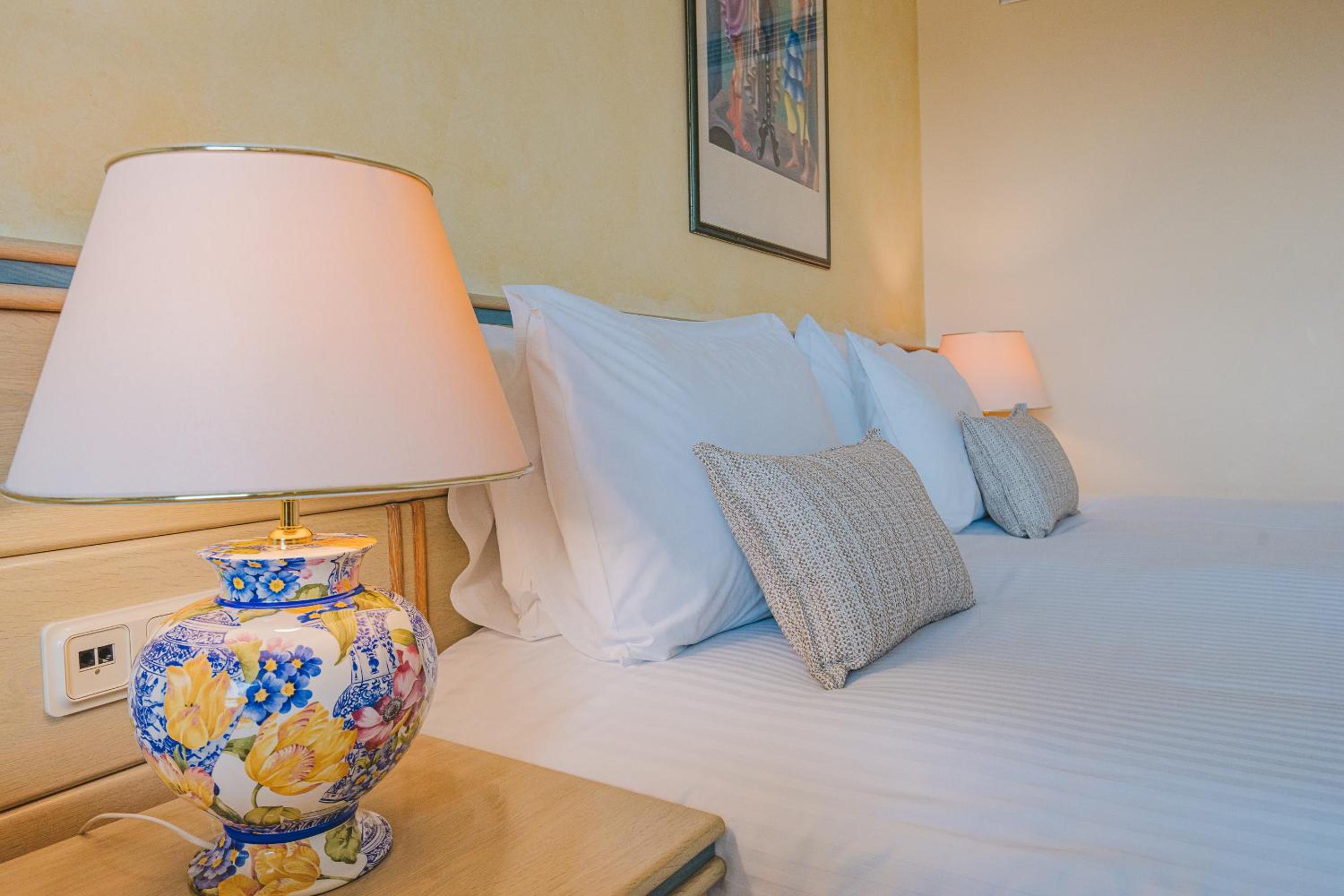 Essential Double or Twin Room - Photo 5