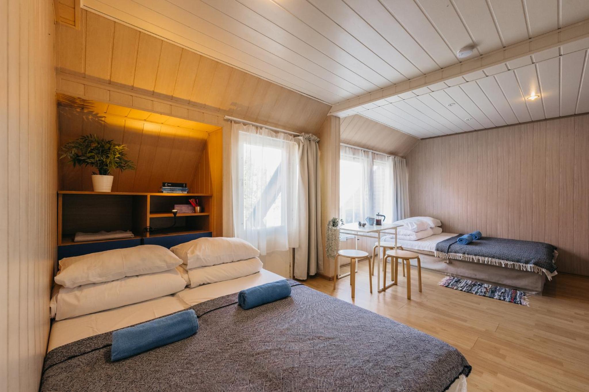 Quadruple Room with Private Bathroom photo 1