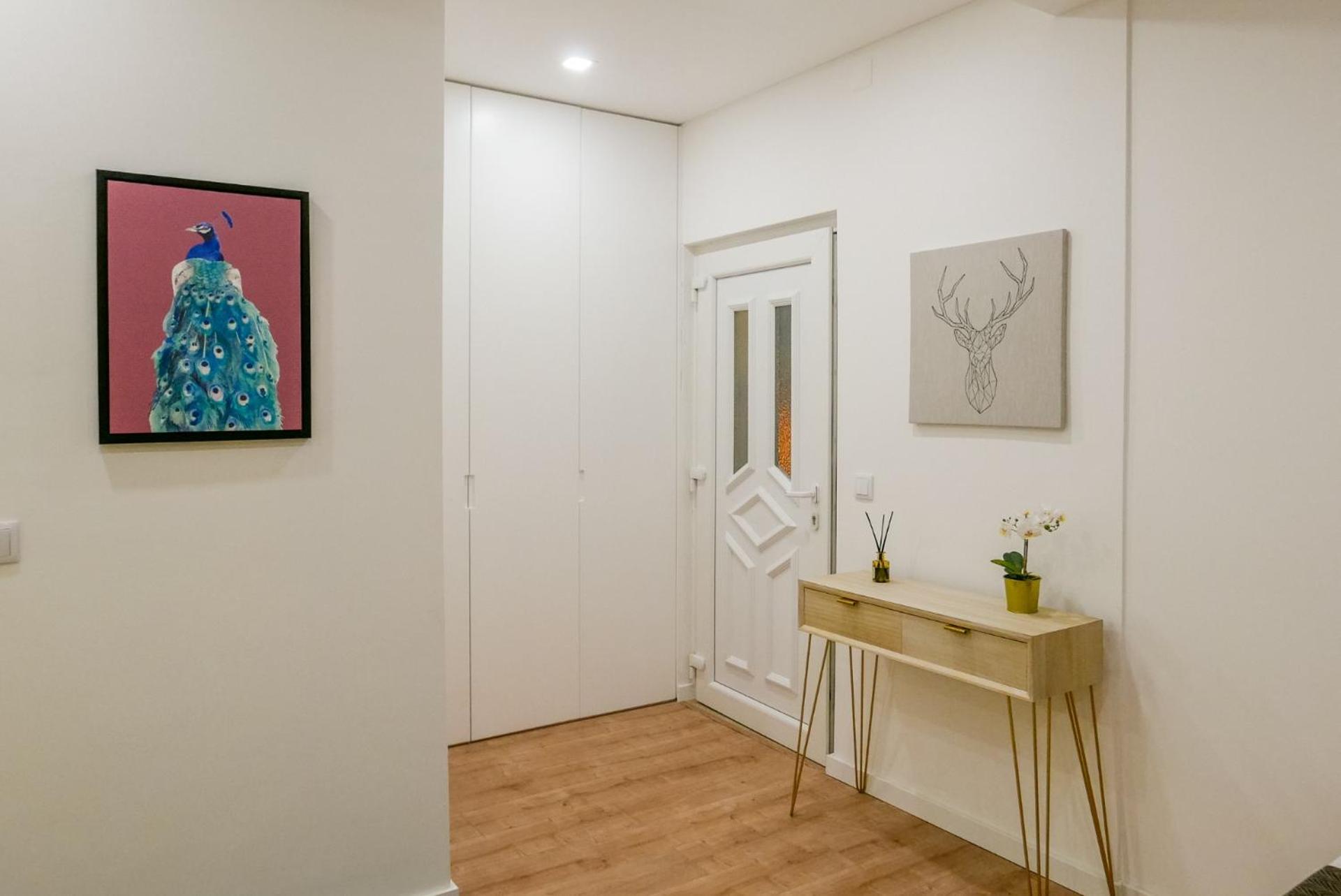 Two-Bedroom Apartment without Swimming Pool - Photo 25