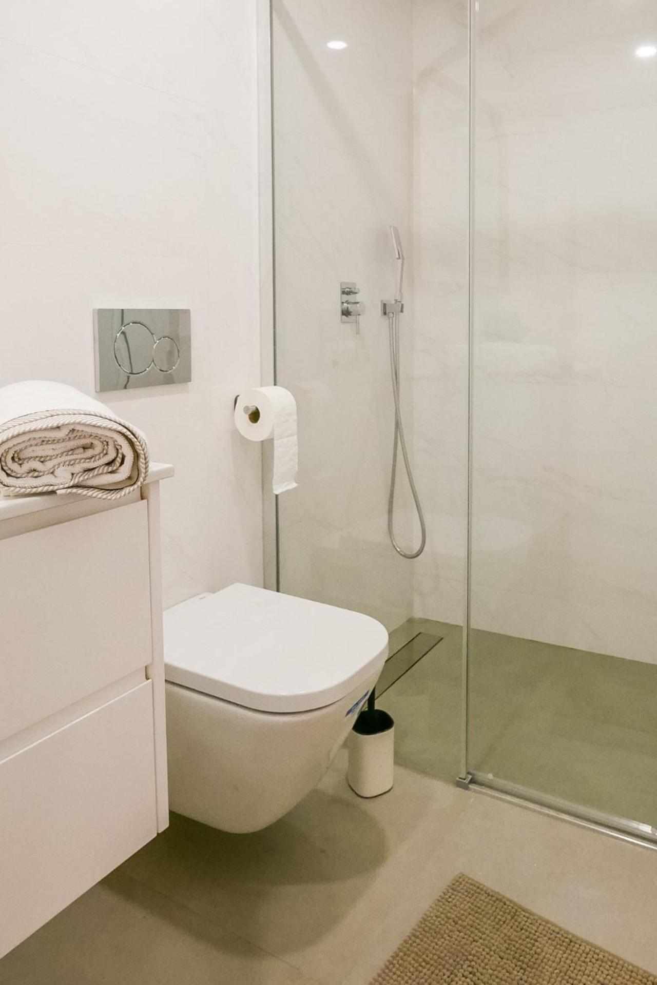 Two-Bedroom Apartment without Swimming Pool - Photo 42
