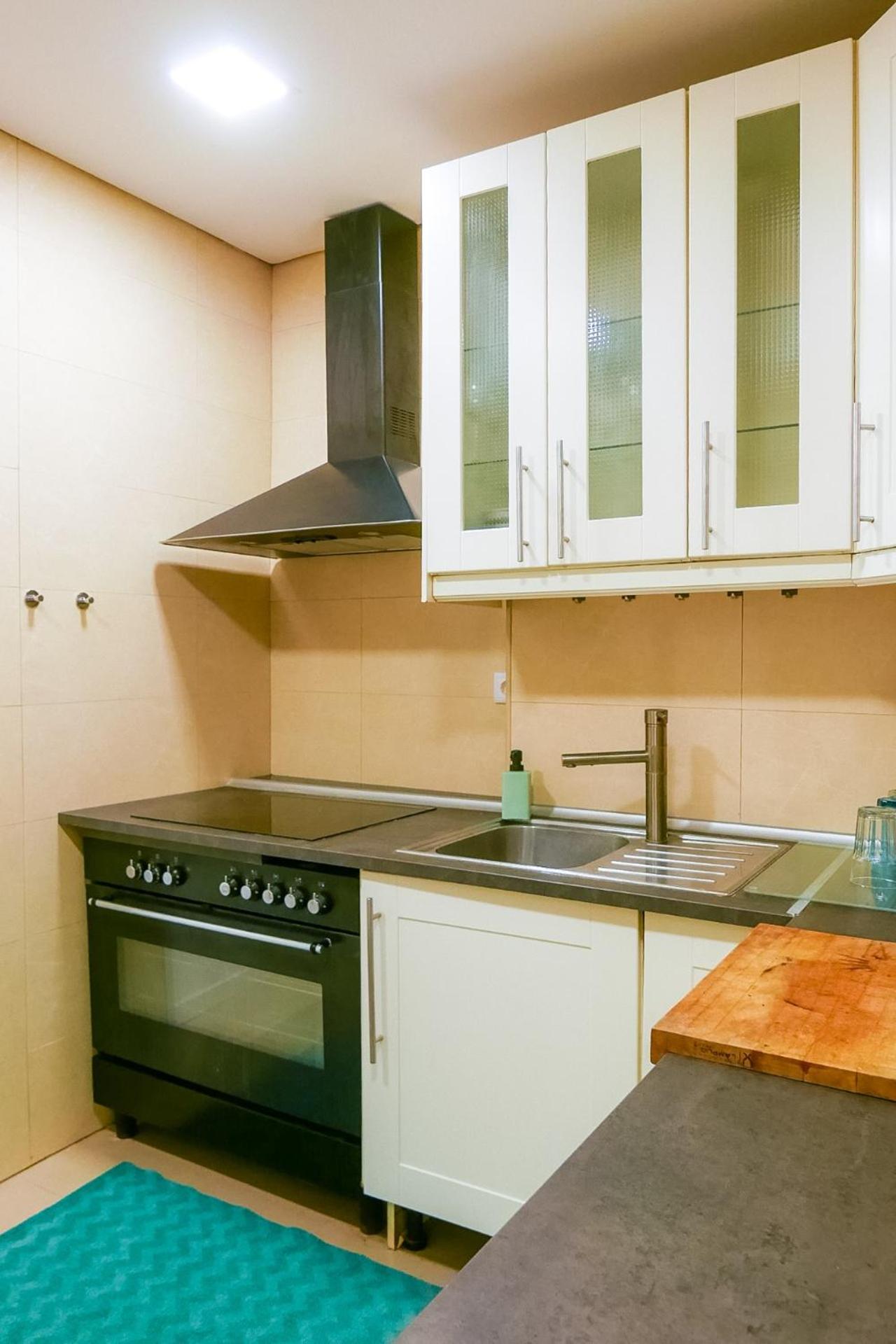 Two-Bedroom Apartment without Swimming Pool - Photo 32