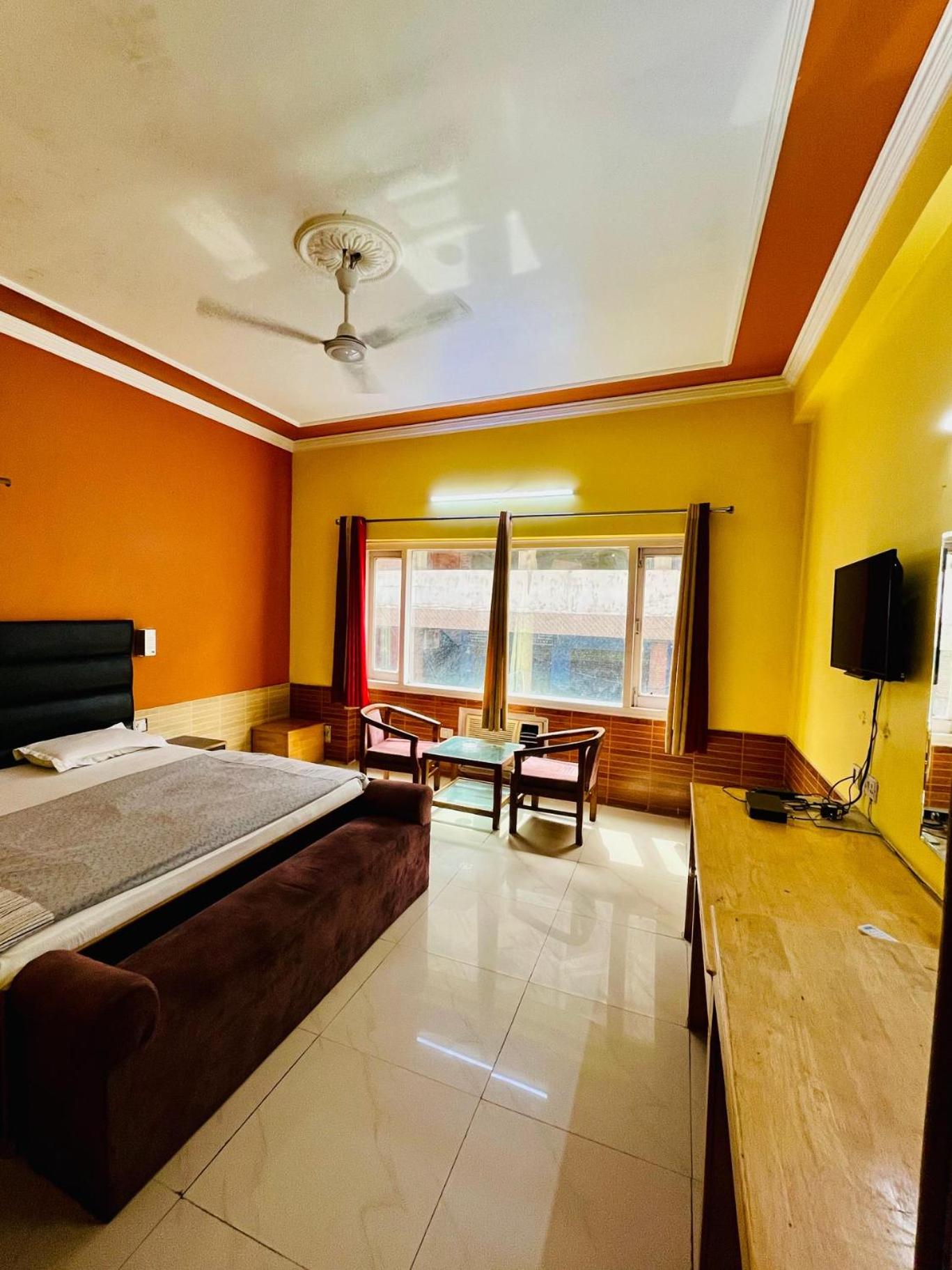 Double or Twin Room photo 3