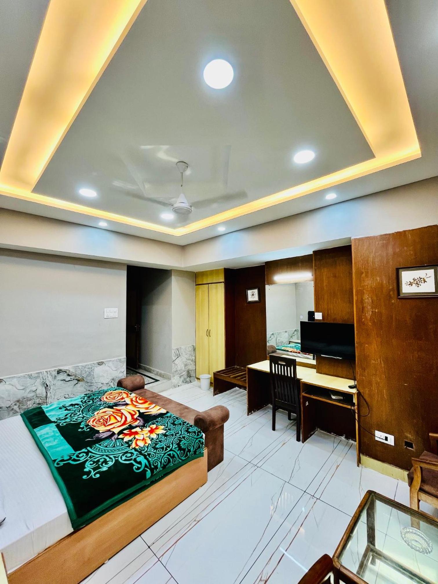 Double or Twin Room photo 2