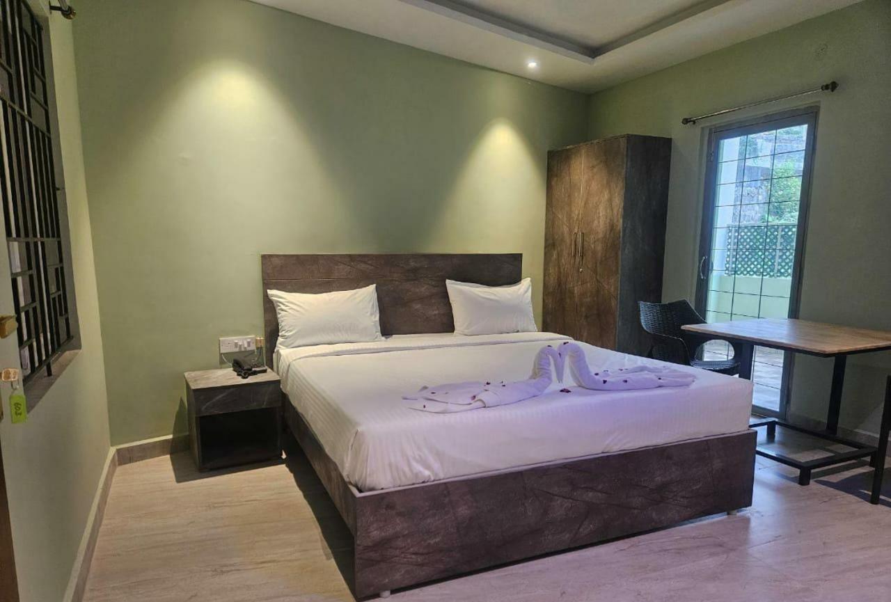 Deluxe Double Room photo 2