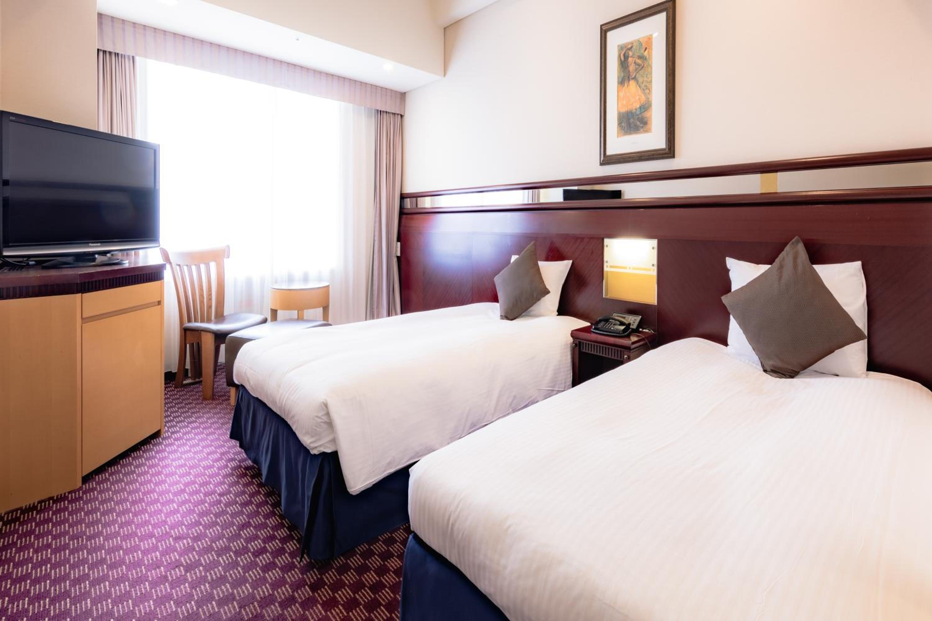 Standard Twin  Room - High Floor - Non-Smoking