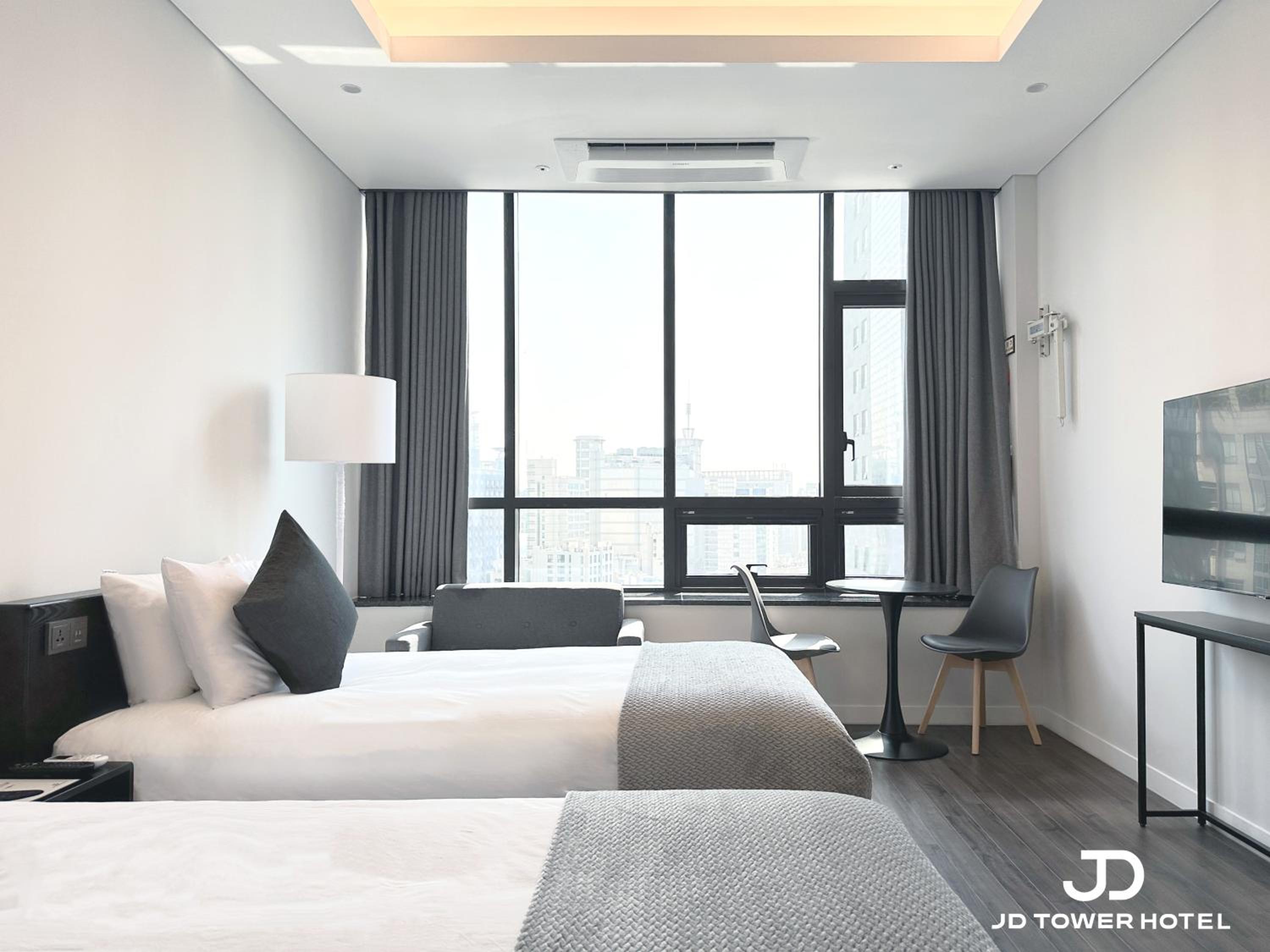 Deluxe Twin Room - Photo 8